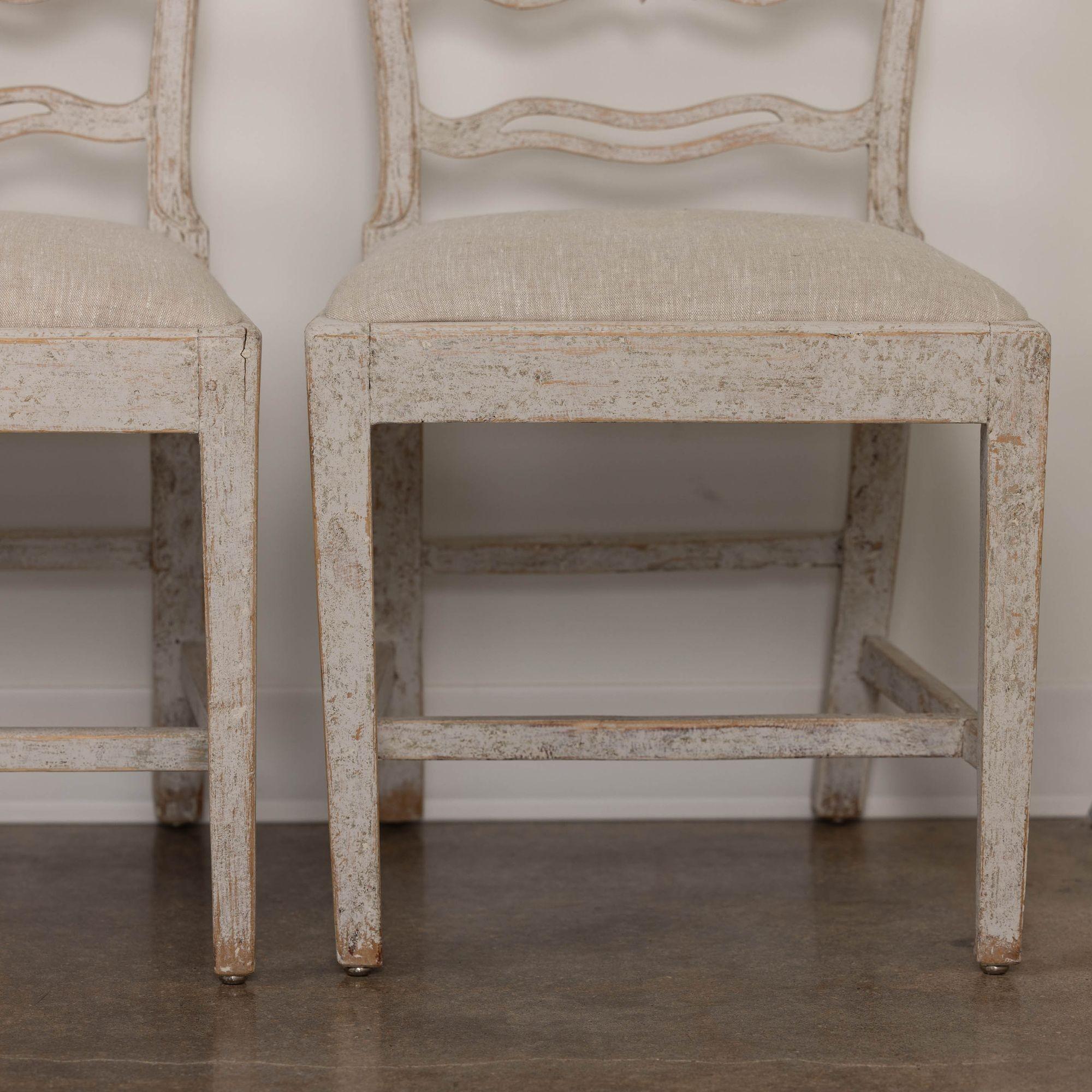 Set of Six Gustavian Period Painted Dining Chairs, 19th c. Swedish For Sale 6