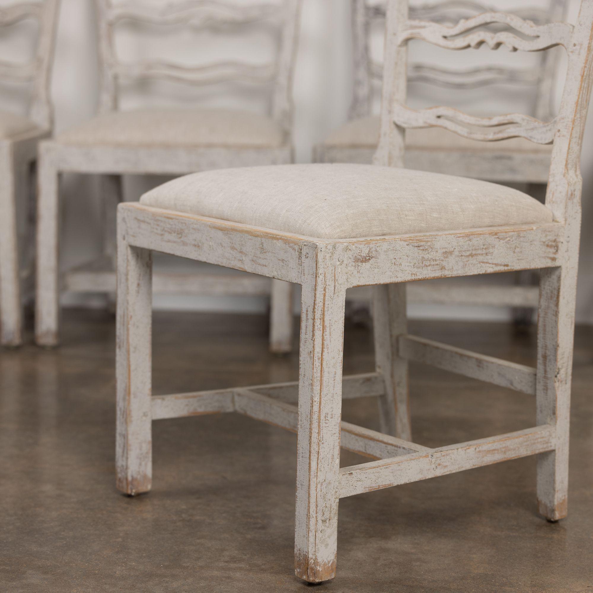Set of Six Gustavian Period Painted Dining Chairs, 19th c. Swedish For Sale 4
