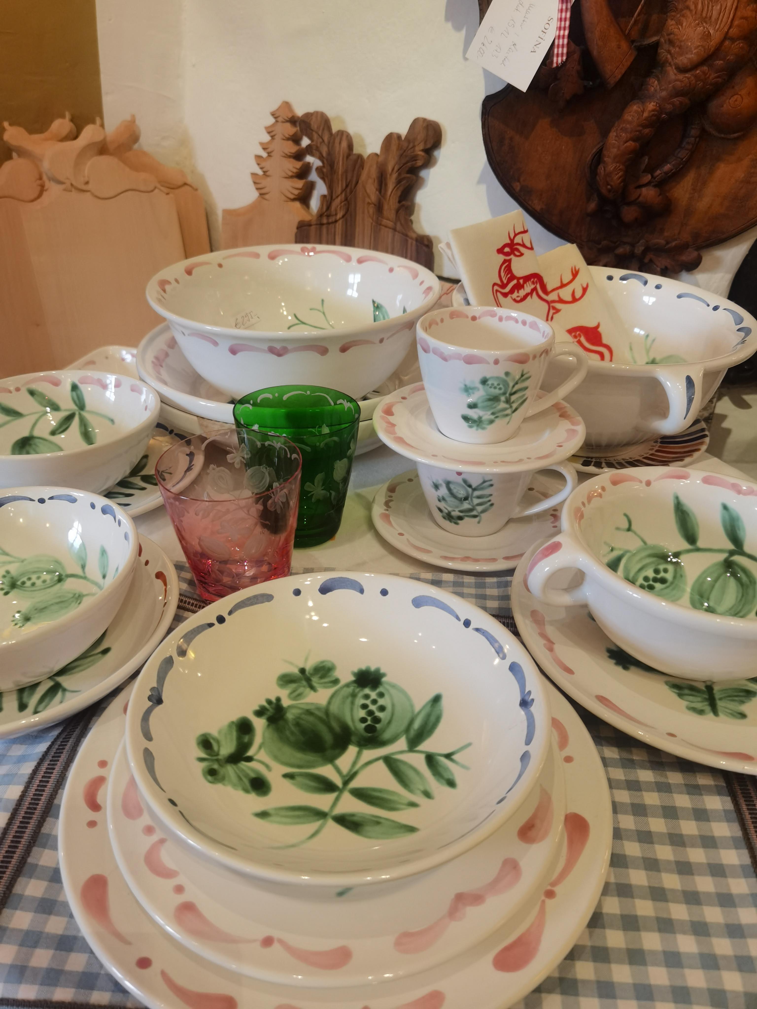Set of Six Hand-Painted Ceramic Cups Sofina Boutique Kitzbühel Austria In New Condition For Sale In Kitzbuhel, AT