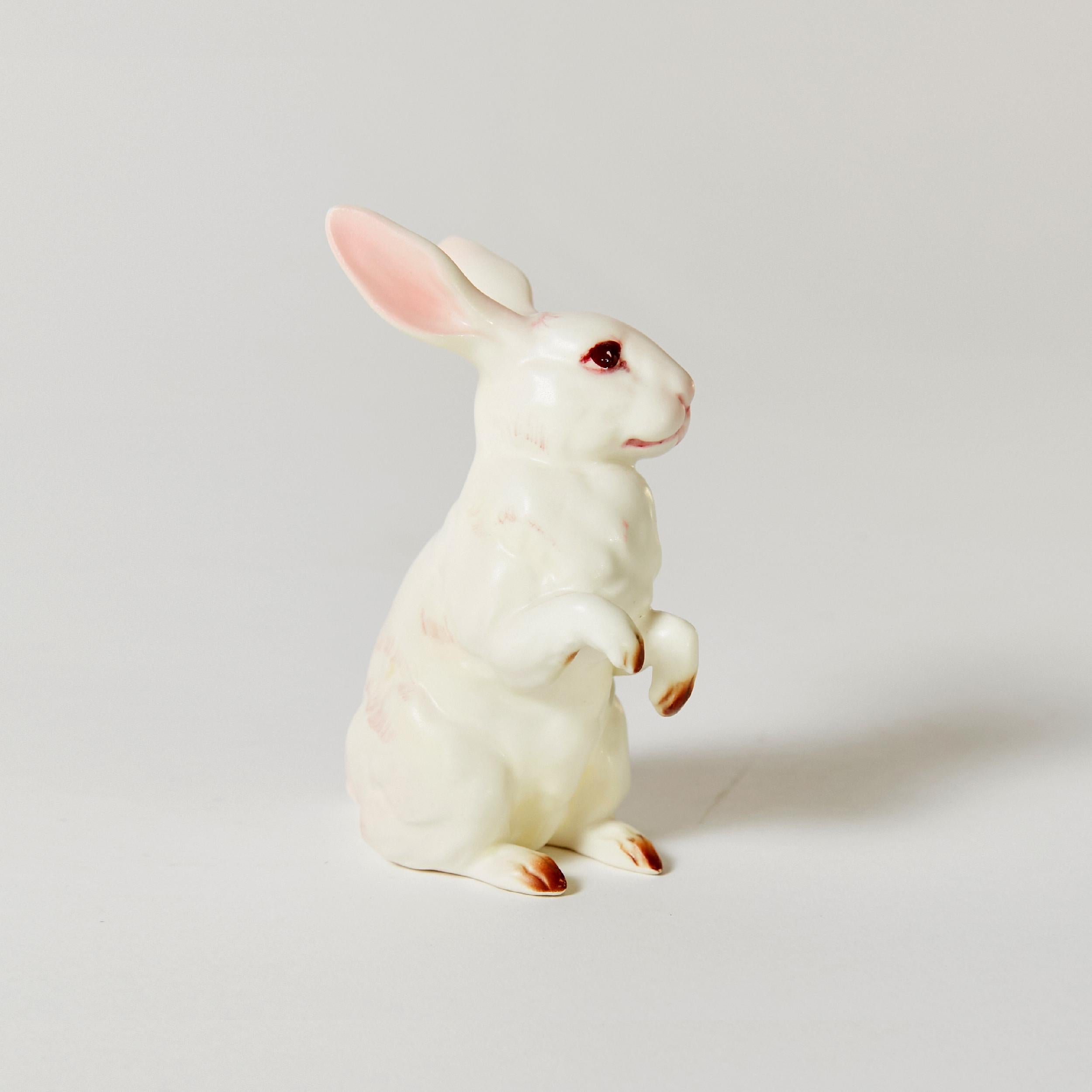 Ensemble de six lapins en porcelaine peints à la main, fabriqués au Japon en 1960 en vente 2
