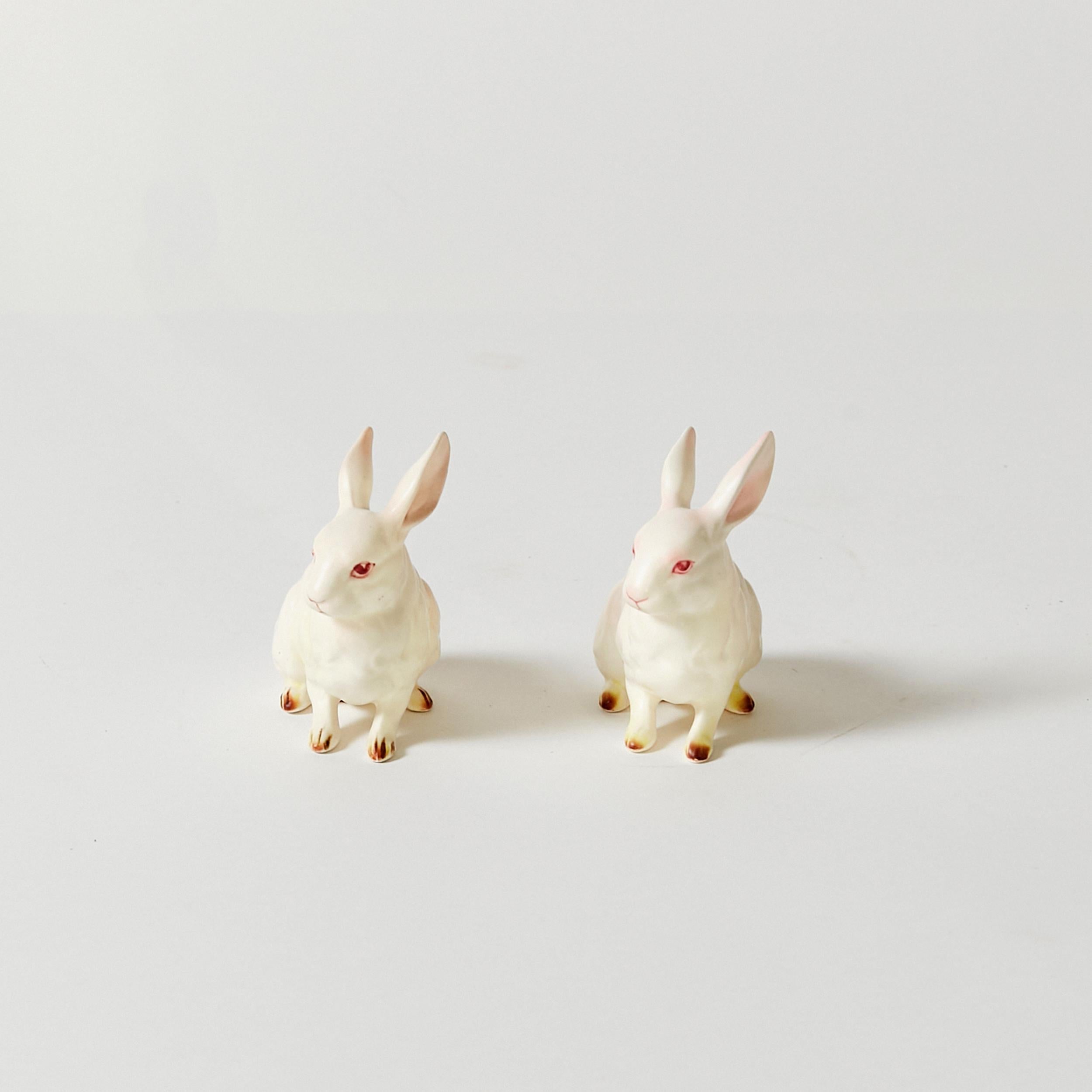 Ensemble de six lapins en porcelaine peints à la main, fabriqués au Japon en 1960 en vente 7