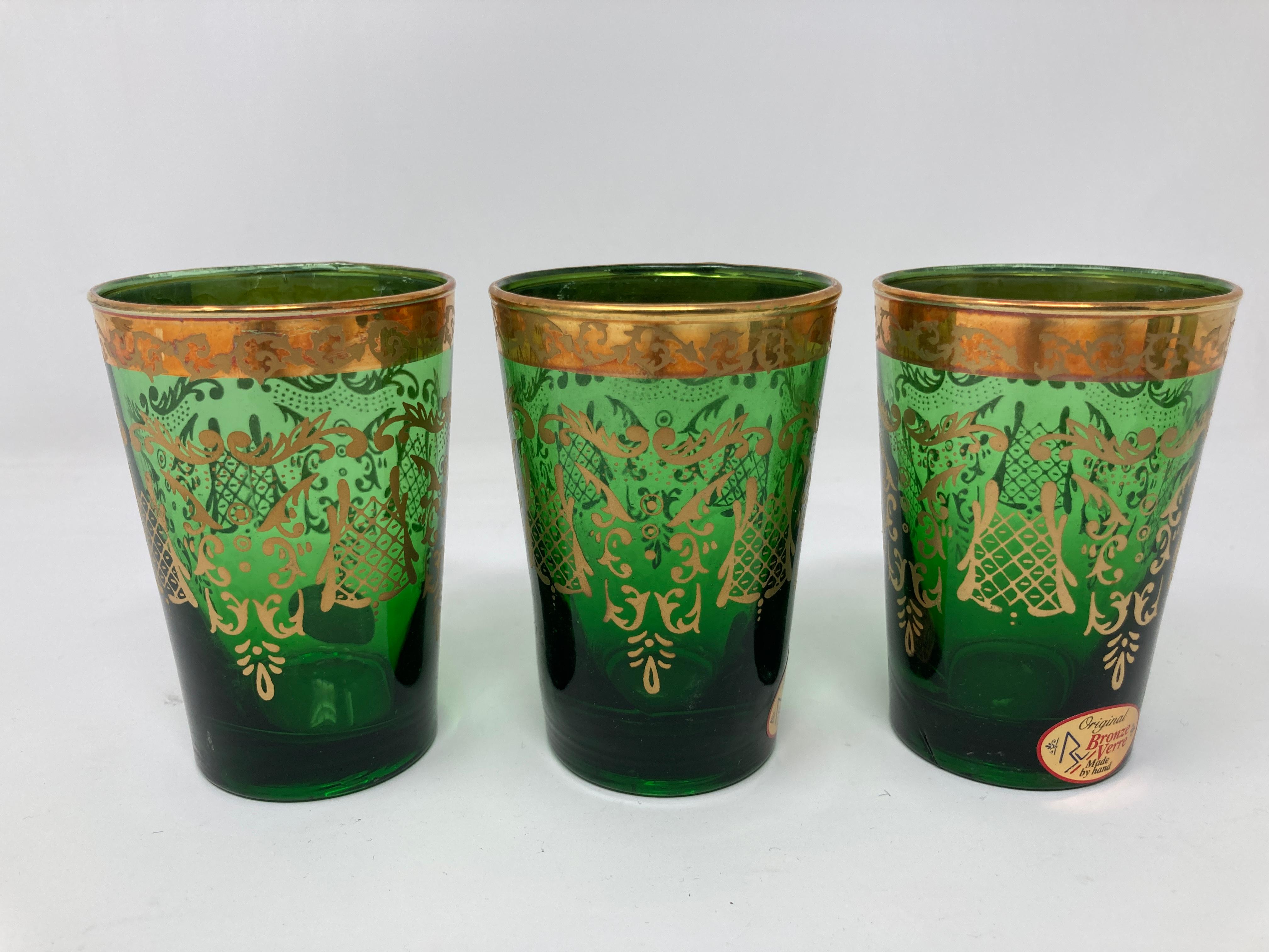Set of Six Handblown Moorish Green and Gold Tea Glasses In Good Condition For Sale In North Hollywood, CA