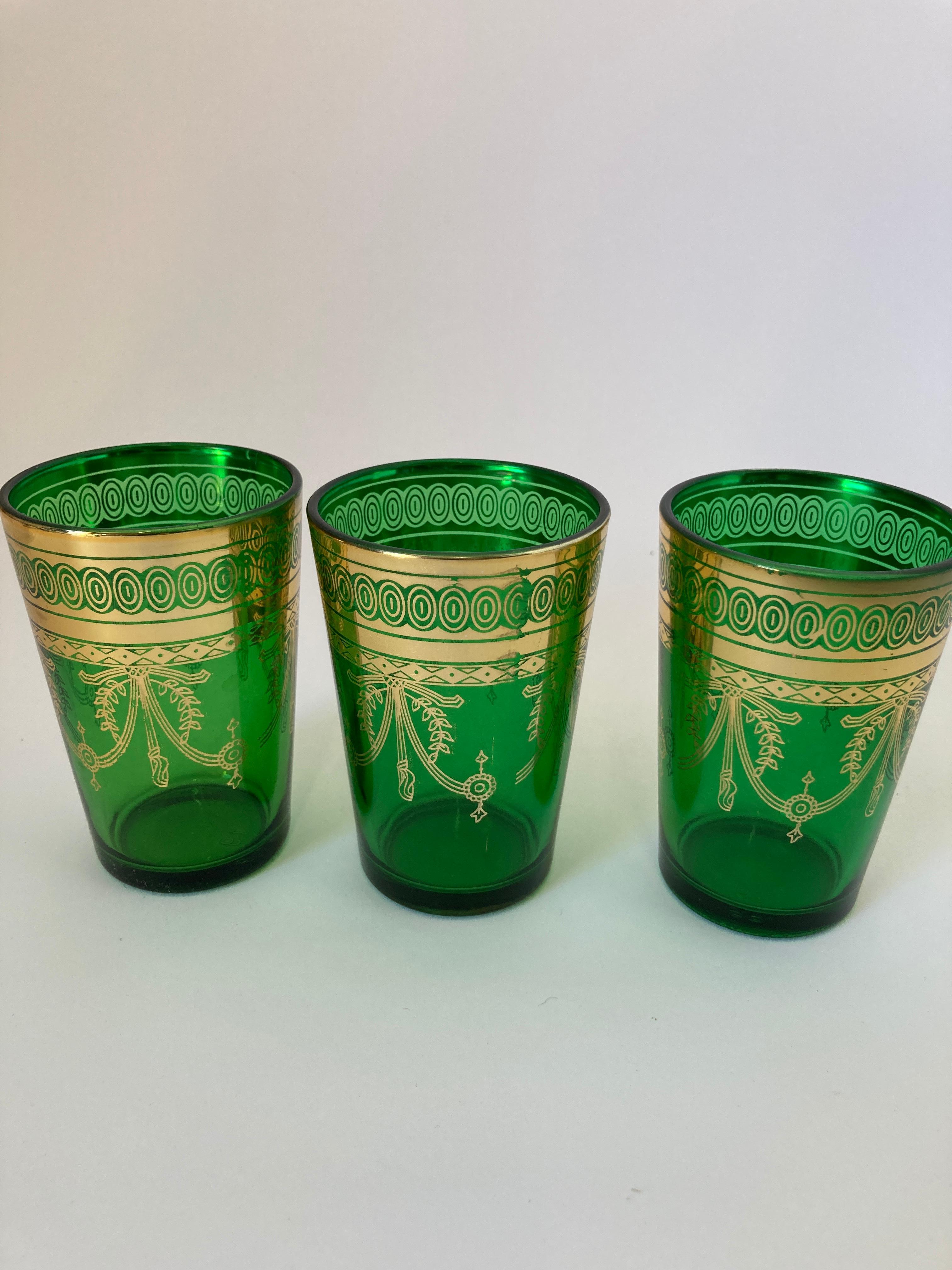 Set of Six Handblown Moroccan Moorish Green and Gold Glasses For Sale 1