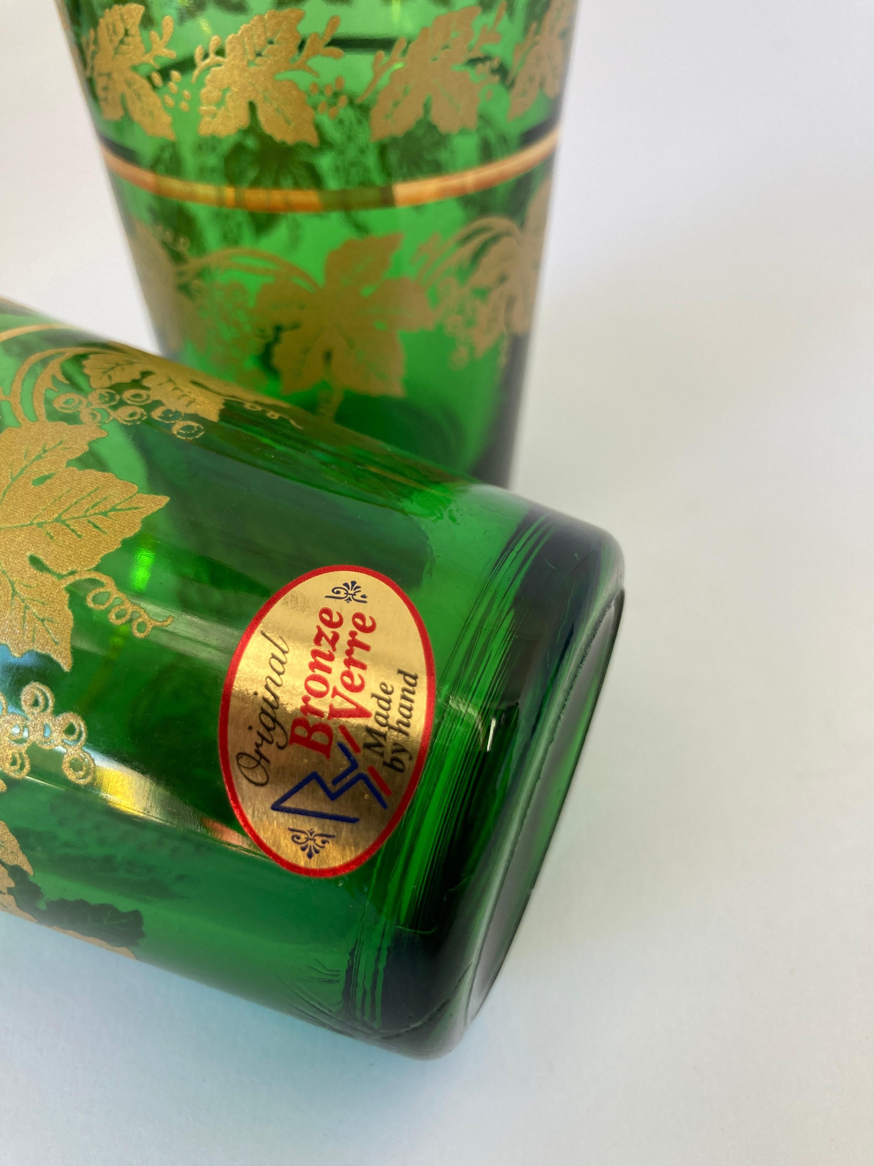 Set of Six Handblown Italian Moorish Green with Gold Shot Glasses For Sale 2