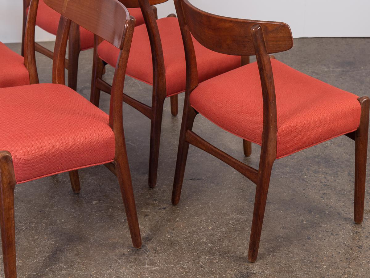 Set of Six Hans J. Wegner Ch-23 Dining Chairs for Carl Hansen In Good Condition In Brooklyn, NY