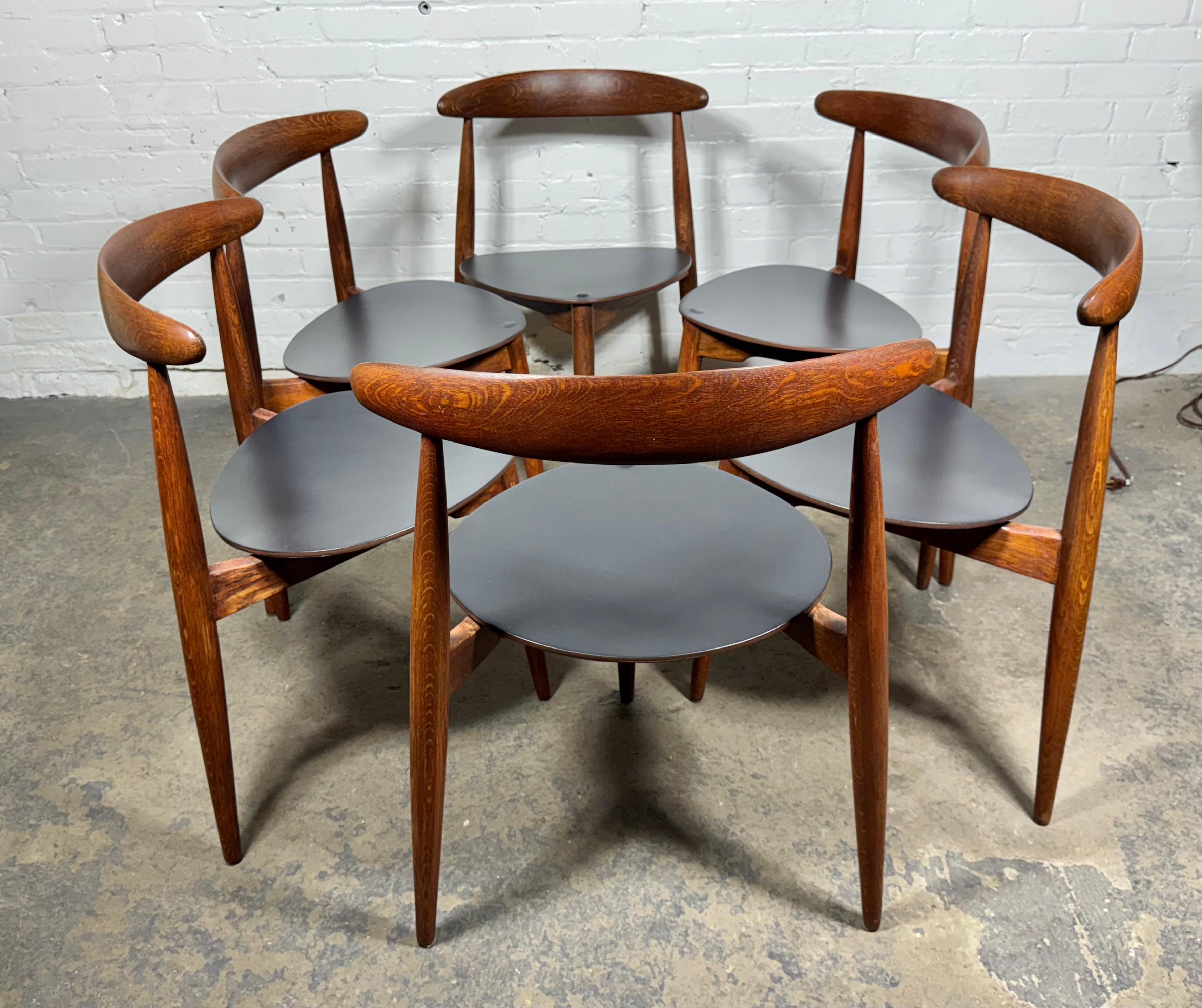 Quercia Set di sei sedie a cuore Hans J. Wegner FH 4103 Oak Danimarca, anni '50 in vendita