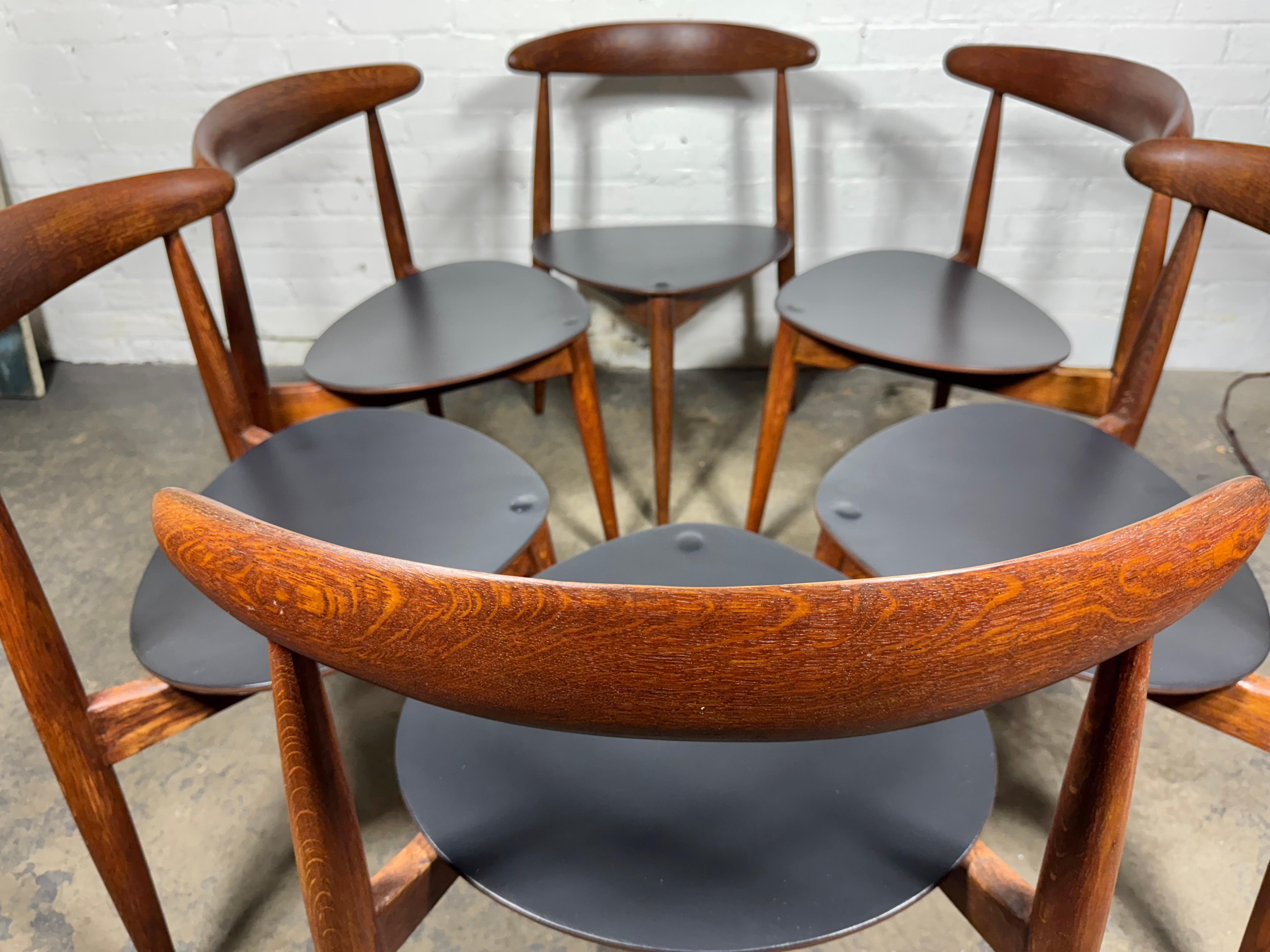 Set di sei sedie a cuore Hans J. Wegner FH 4103 Oak Danimarca, anni '50 in vendita 1