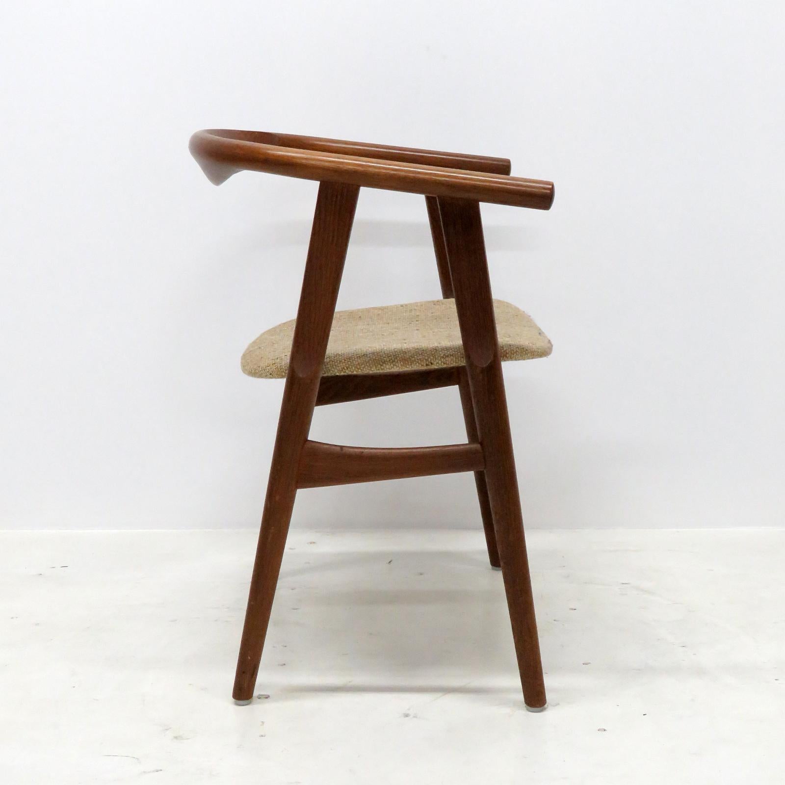 Set of Six Hans Wegner GE-525 Dining Chairs, 1960 In Good Condition For Sale In Los Angeles, CA