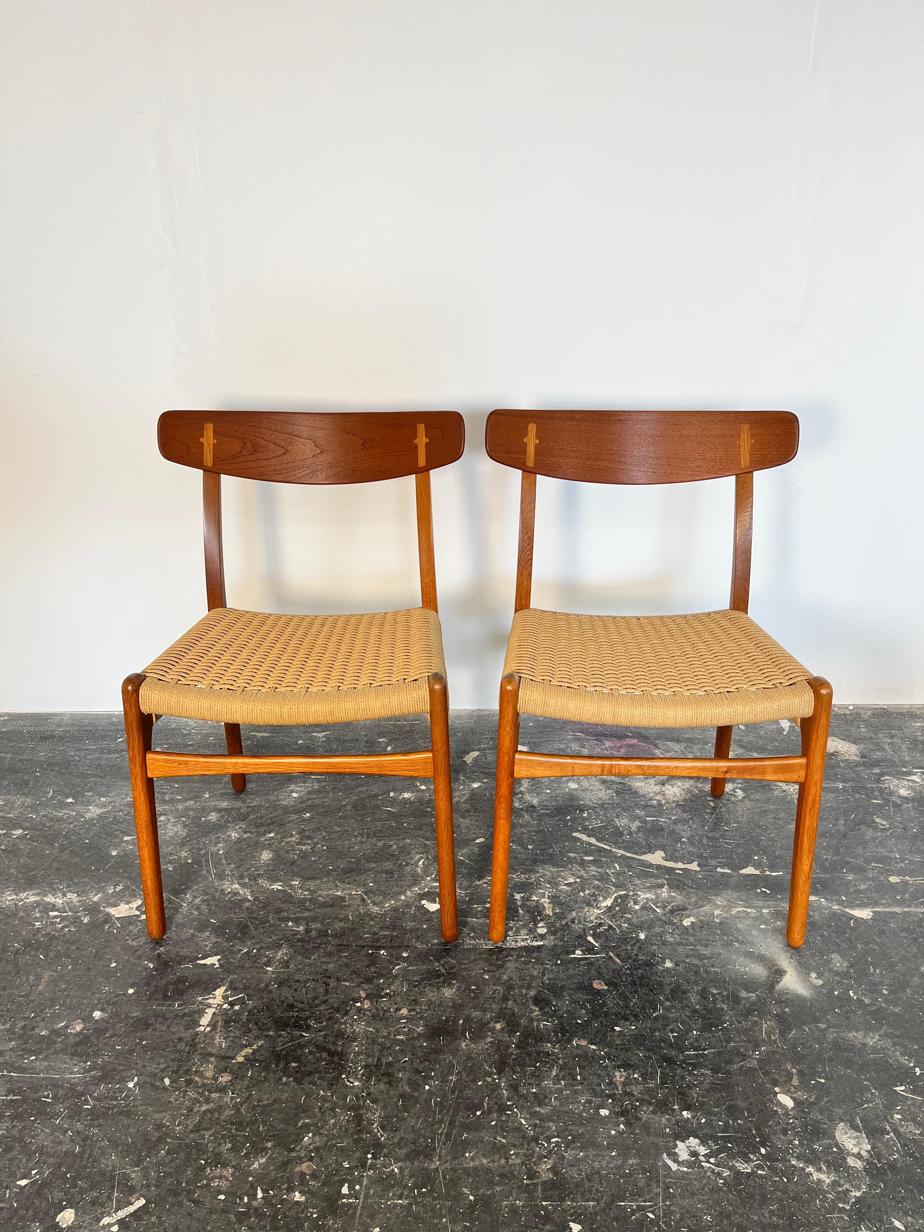 Set of Six Hans Wegner Teak CH23 Chairs in Danish Cord by Carl Hansen In Excellent Condition For Sale In San Diego, CA