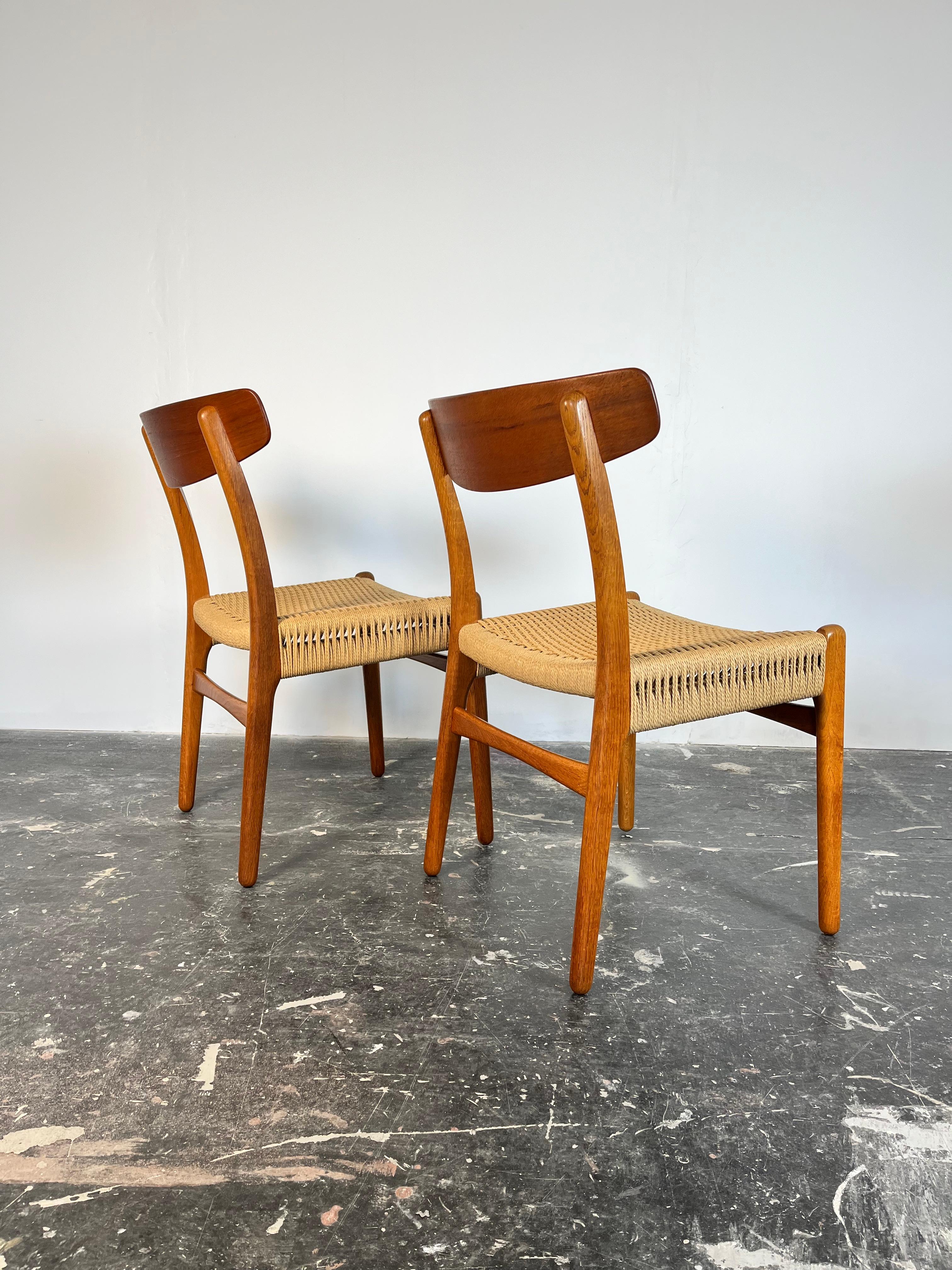 Set of Six Hans Wegner Teak CH23 Chairs in Danish Cord by Carl Hansen For Sale 4