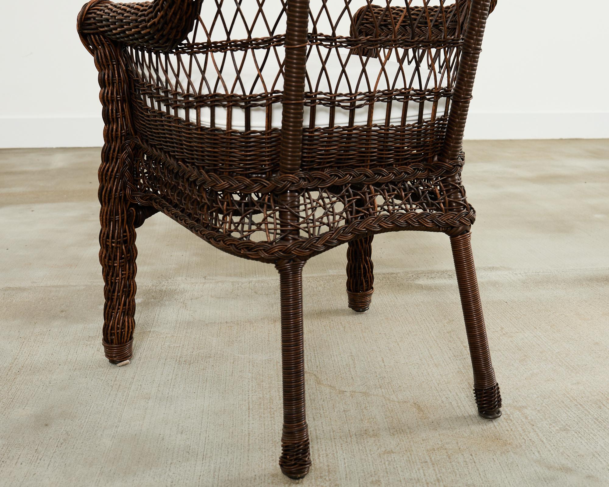 Ensemble de six chaises de jardin en osier et résine tissée de style Harbor en vente 12