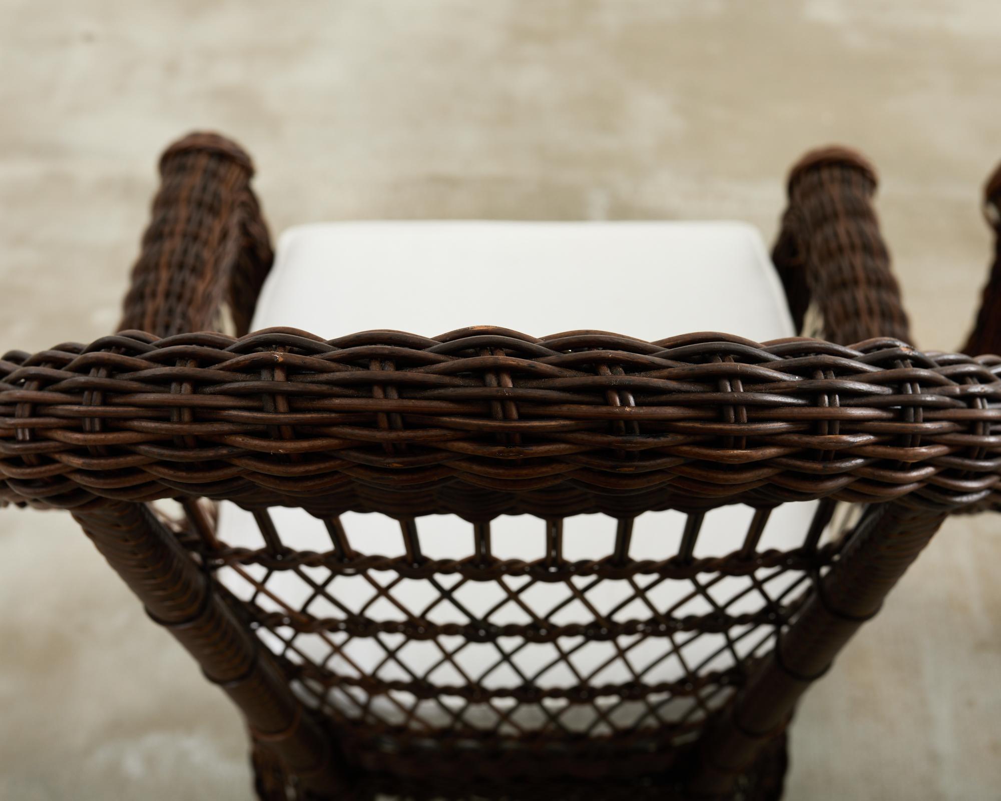 Ensemble de six chaises de jardin en osier et résine tissée de style Harbor en vente 13