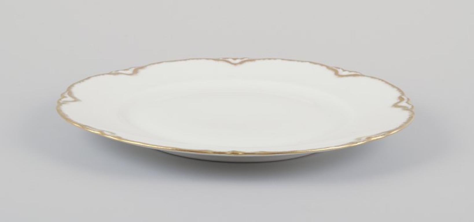 Set of six ‘Haviland’ porcelain dinner plates with gold decoration, 1930s/40s In Excellent Condition For Sale In København, Copenhagen