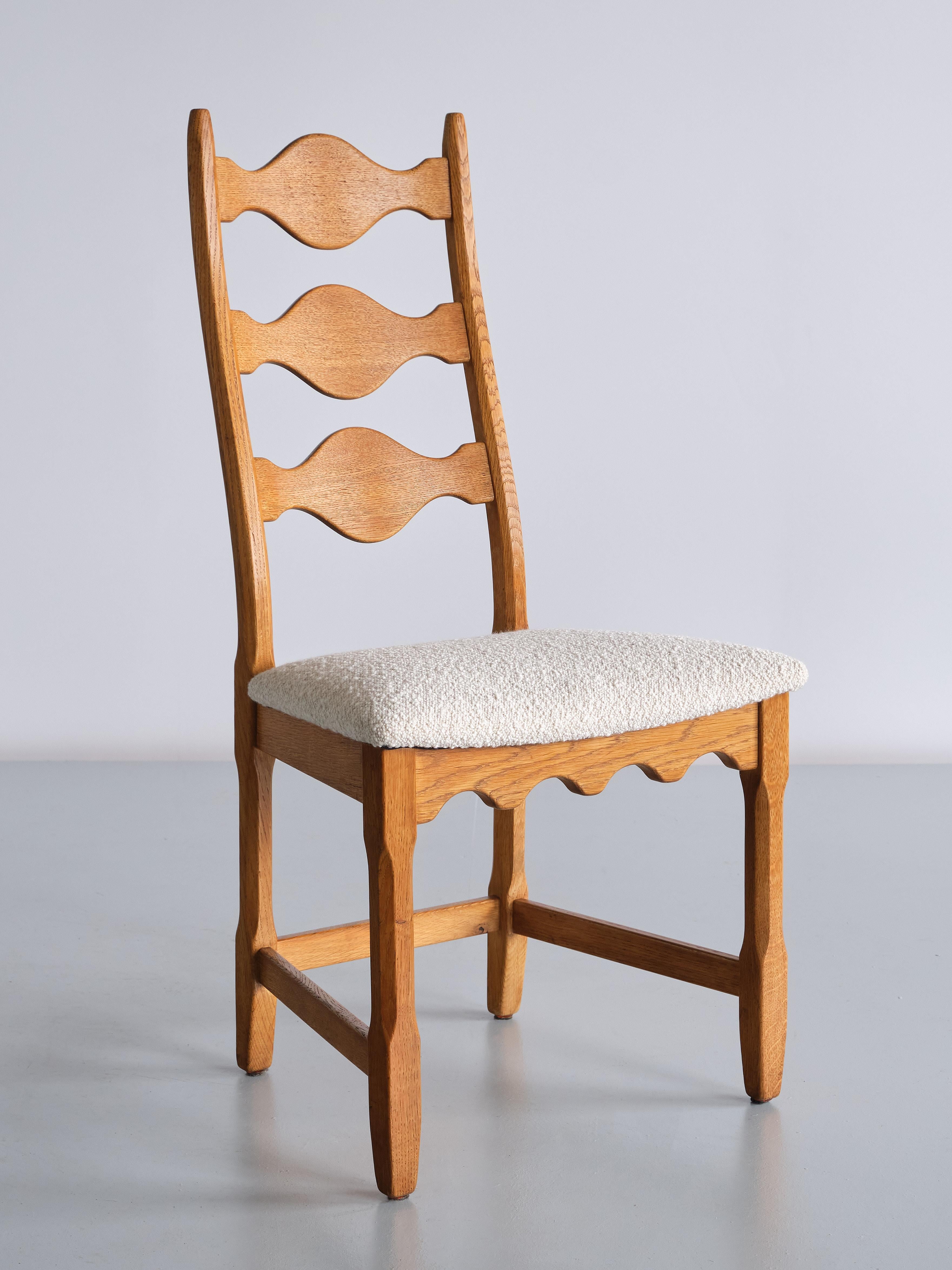 Set of Six Henning Kjærnulf Dining Chairs, Oak and Ivory Bouclé, Denmark, 1960s In Good Condition In The Hague, NL