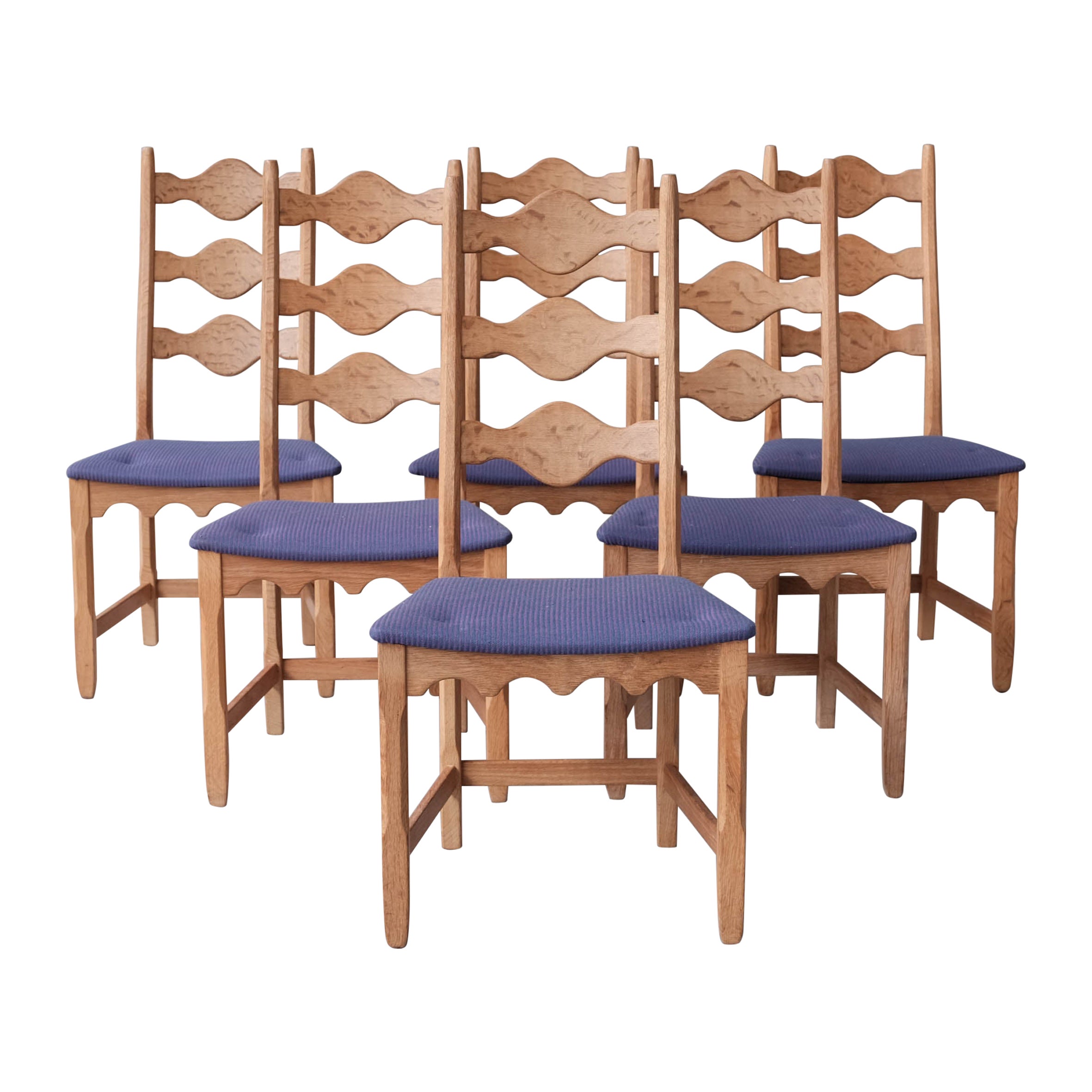 Juego de seis sillas de comedor danesas de mediados de siglo Henning Kjaernulf de roble