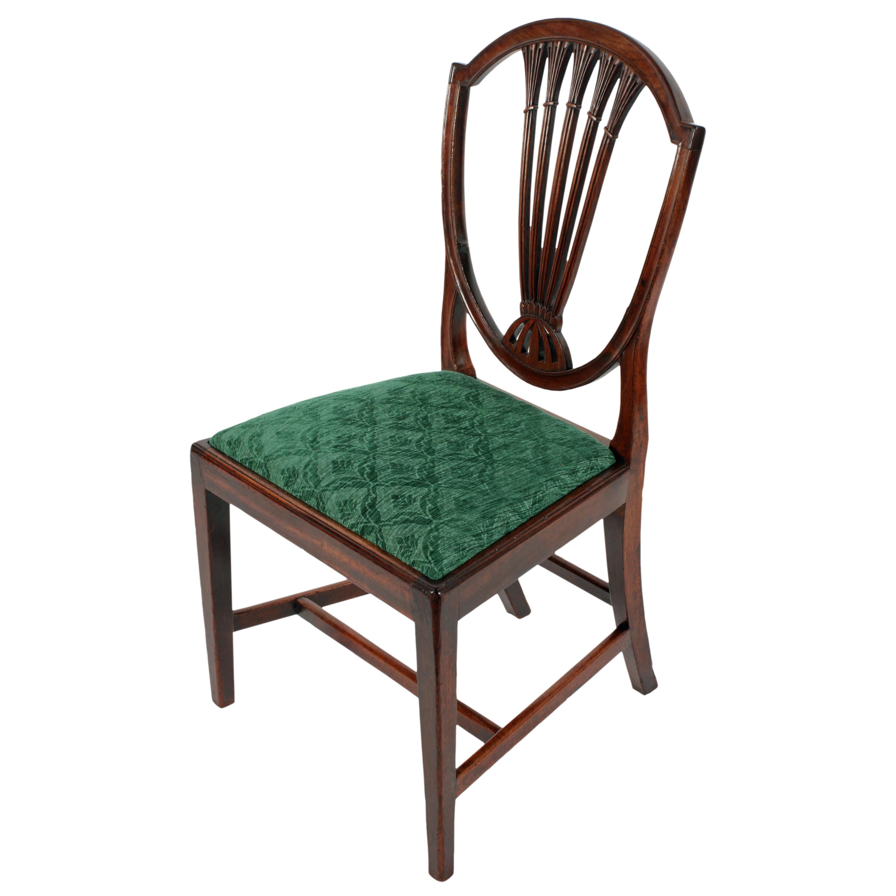 Set of Six Hepplewhite Chairs In Good Condition For Sale In Newcastle Upon Tyne, GB