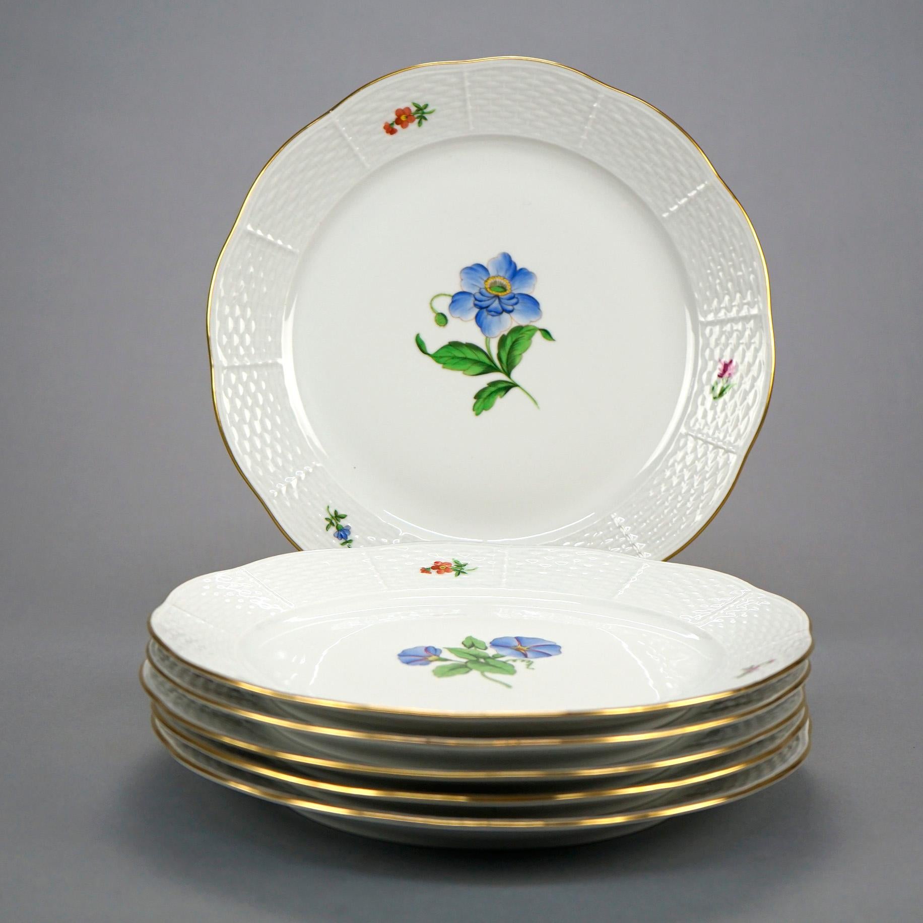 Set of Six Herend Porcelain China Dinner Plates 20th C. In Good Condition In Big Flats, NY