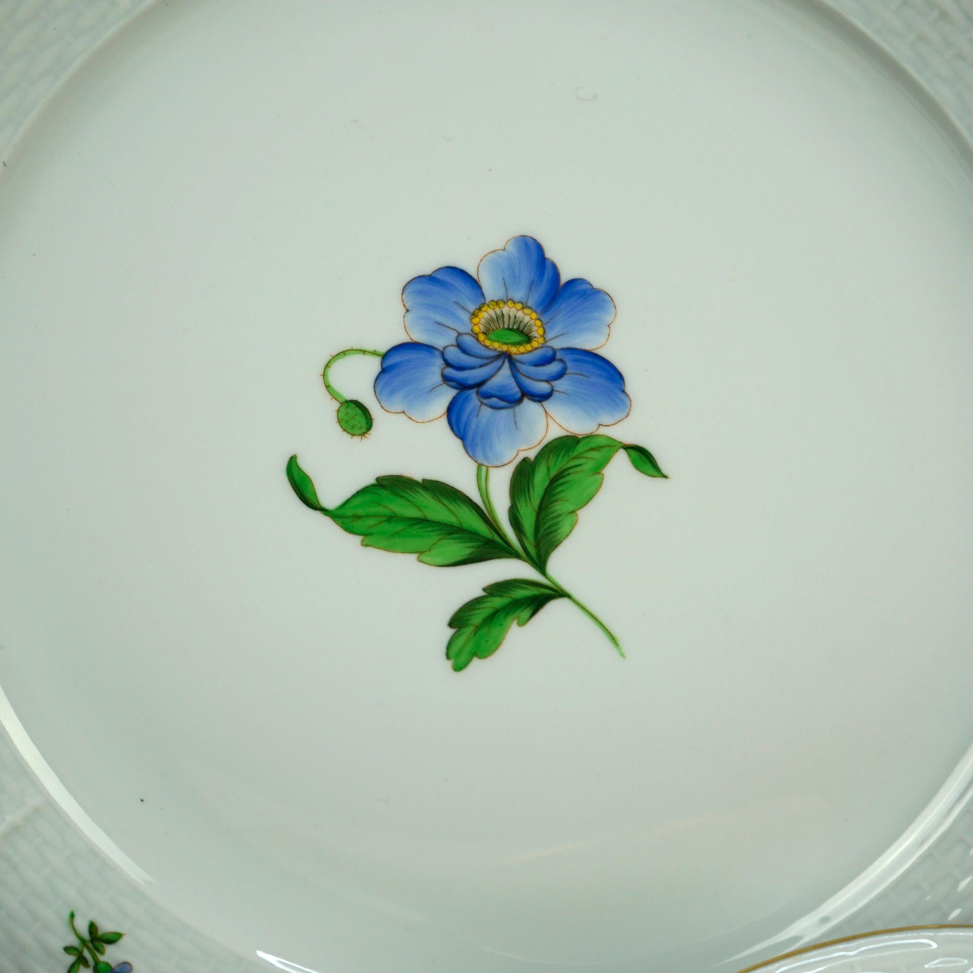 Set of Six Herend Porcelain China Dinner Plates 20th C. 2