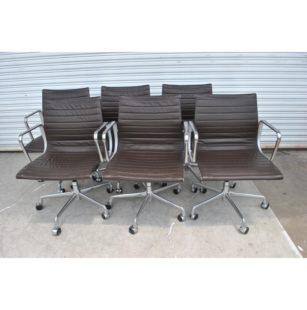 20th Century Set of Six Herman Miller Eames Aluminium Group Desk Chairs