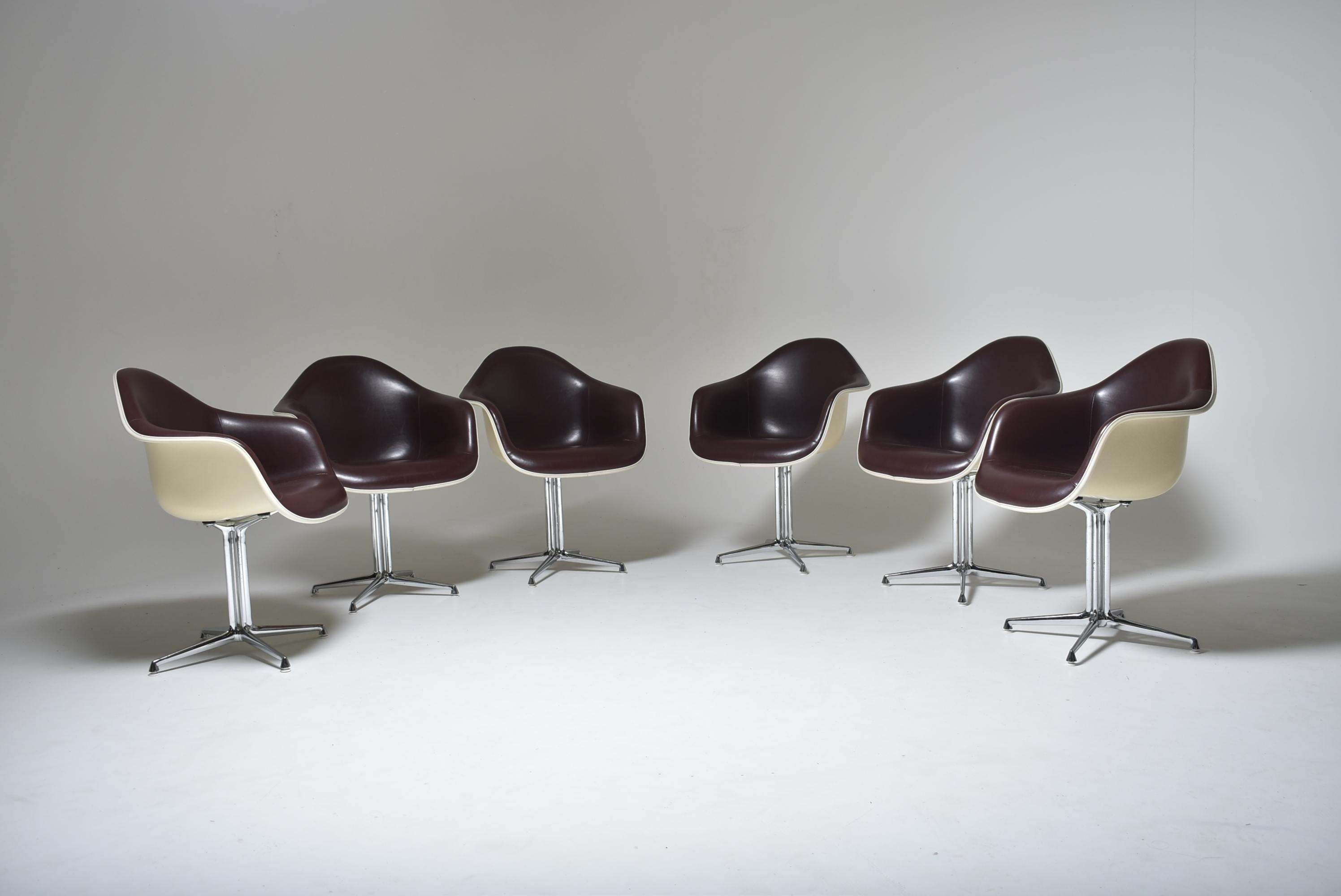Set of Six Herman Miller La Fonda Armchairs DAL White and Brown, 1970 For Sale 9