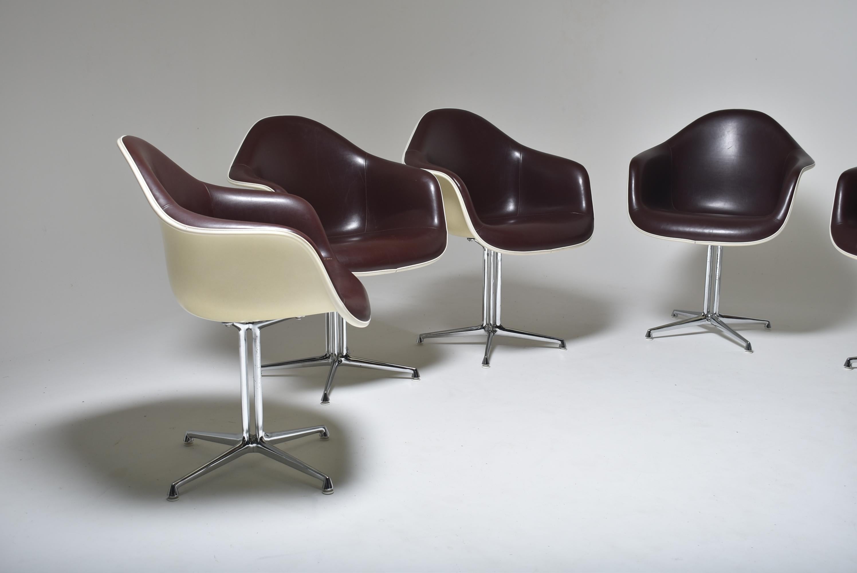 Set of Six Herman Miller La Fonda Armchairs DAL White and Brown, 1970 For Sale 10