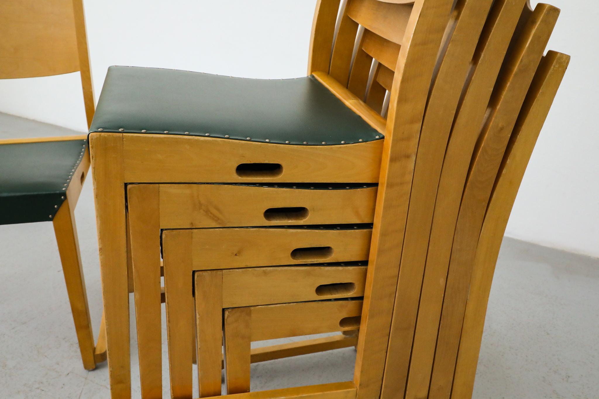 Ensemble de six chaises empilables Herman Seeck pour Asko 