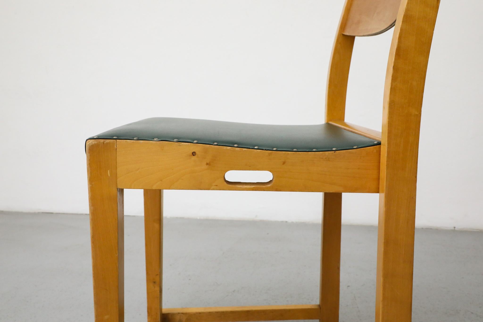 Ensemble de six chaises empilables Herman Seeck pour Asko 