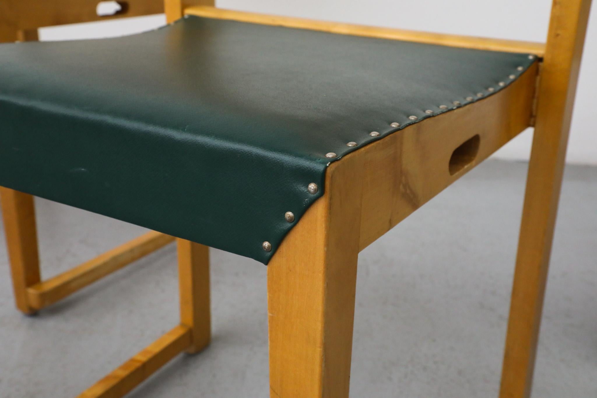 Ensemble de six chaises empilables Herman Seeck pour Asko 