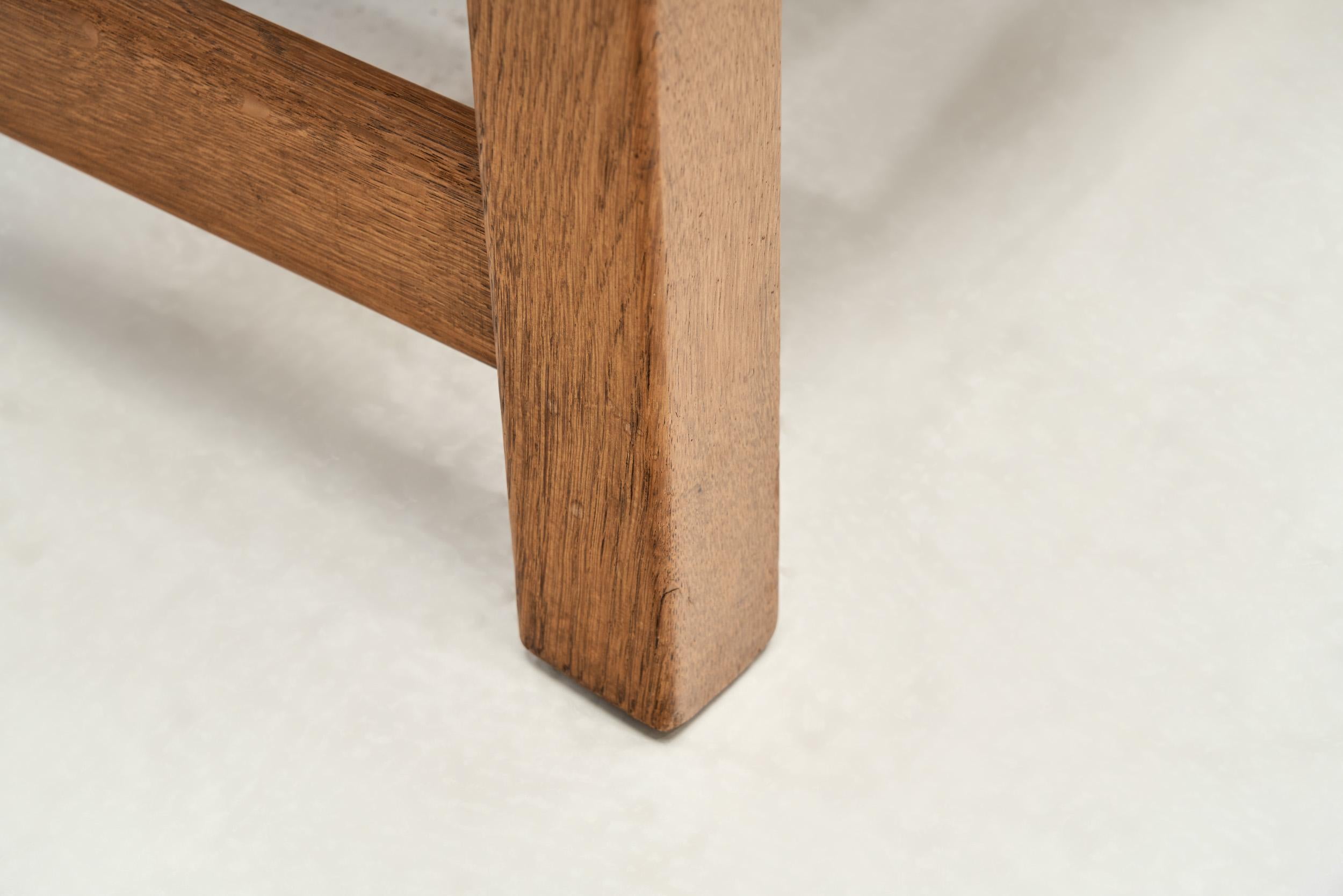 Set di sei sedie da pranzo con schienale alto in Oak e giunco, Francia, 1950 ca. in vendita 9