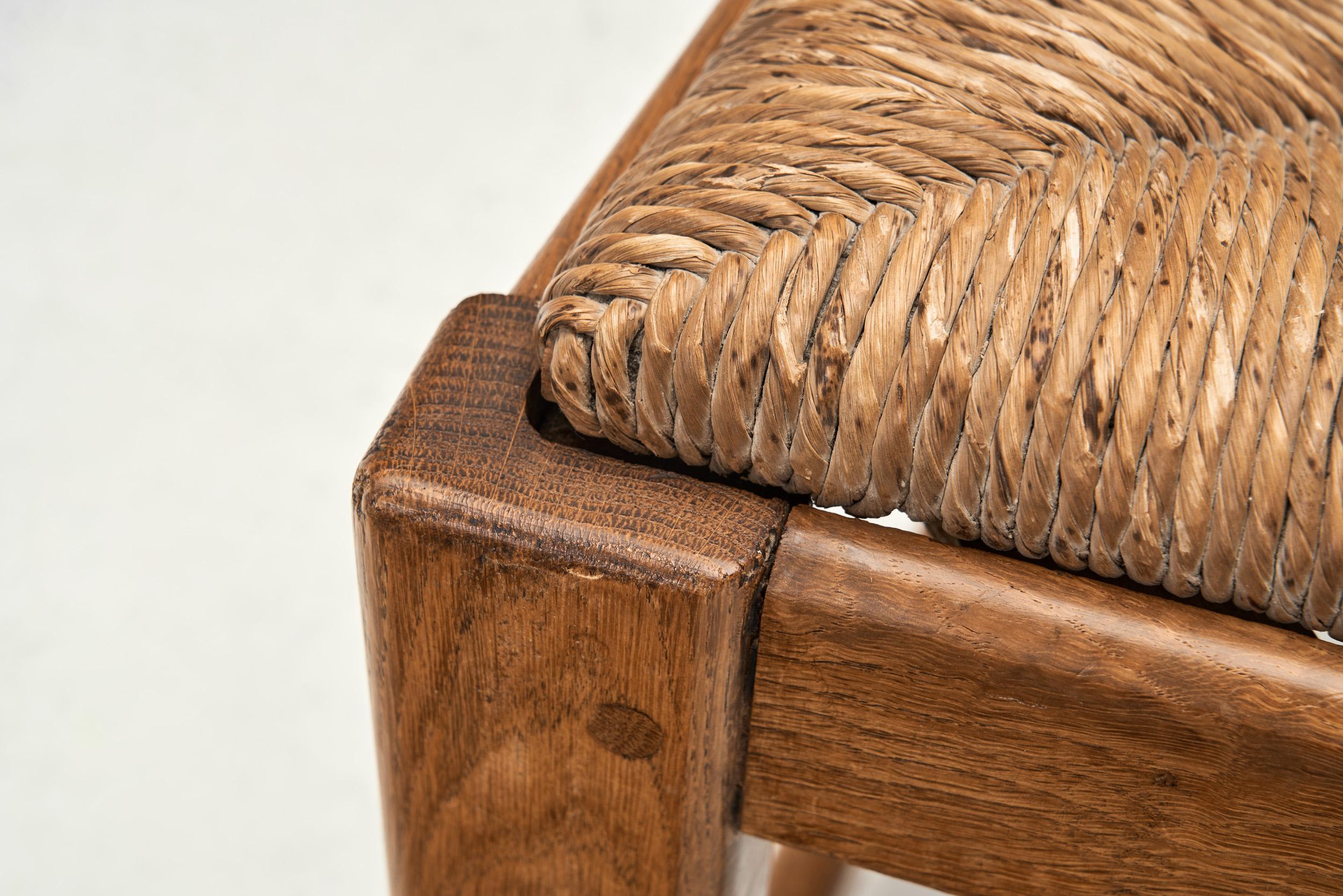 Set di sei sedie da pranzo con schienale alto in Oak e giunco, Francia, 1950 ca. in vendita 2