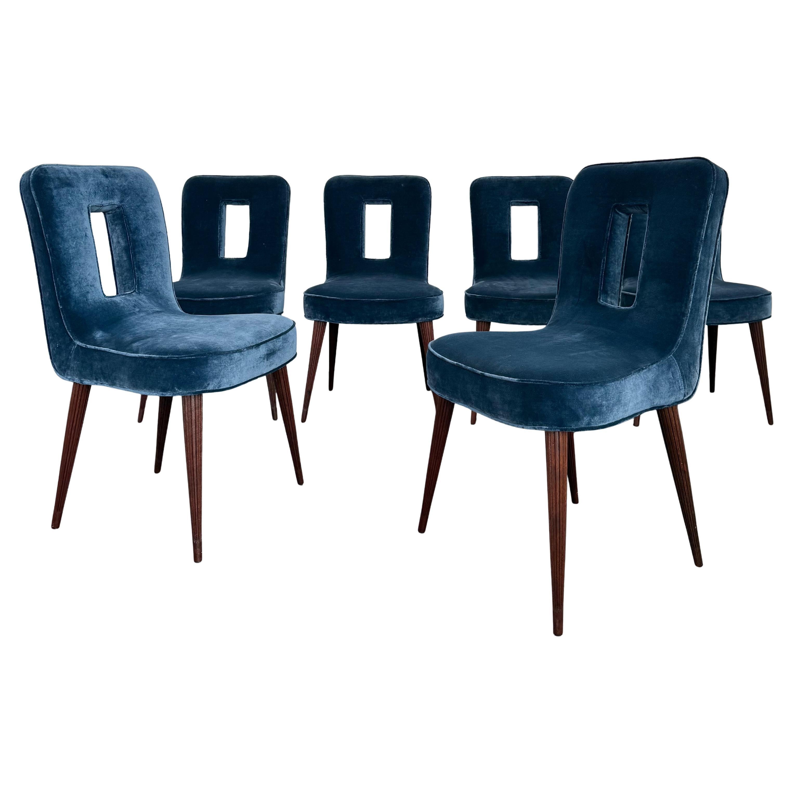 Set Of Six Hollywood Regency Blue Velvet Dining Chairs By Ernst Schwadron For Sale