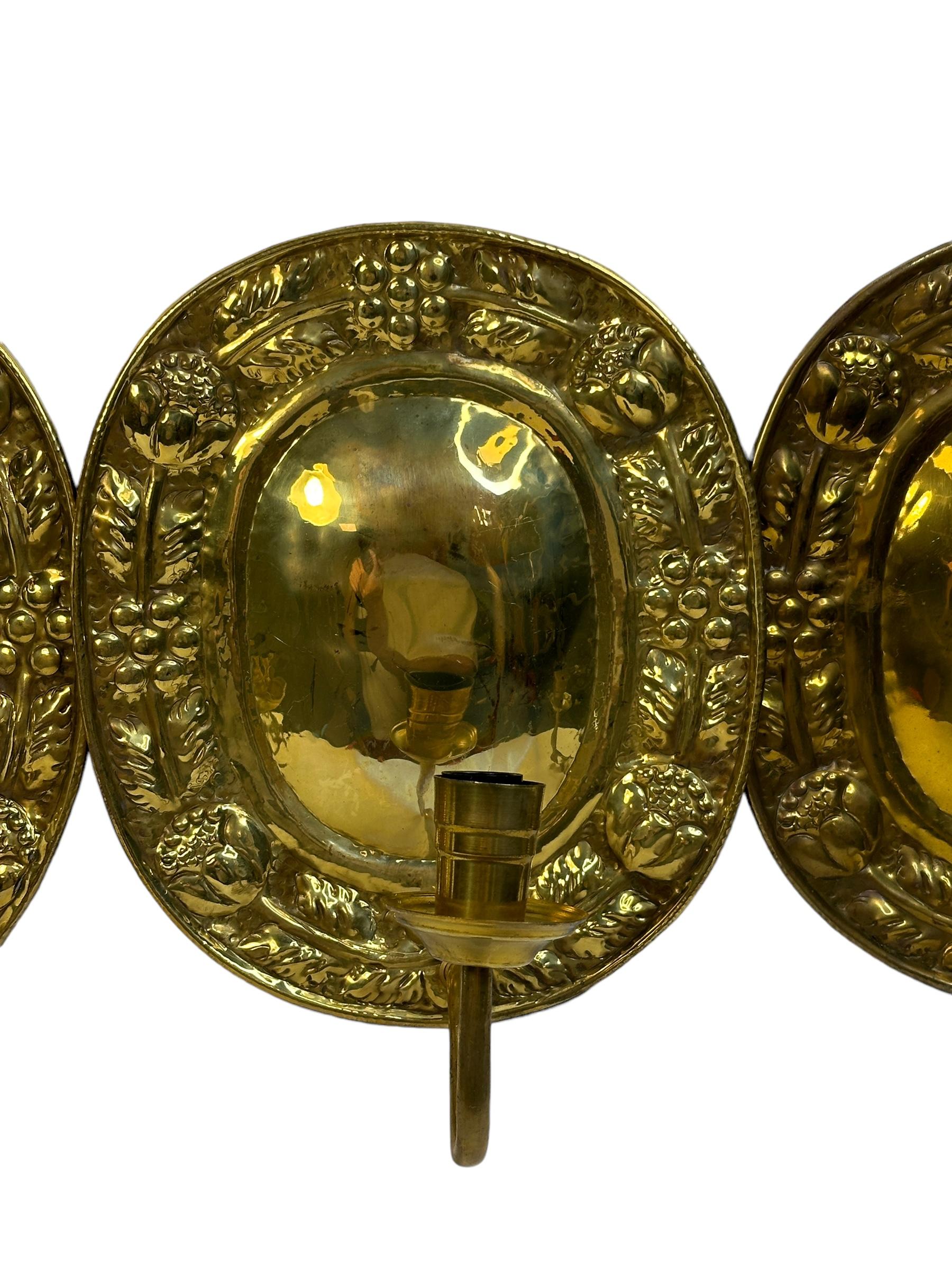 Early 20th Century Set of Six Hollywood Regency Brass Wall Candle Sconces Flower Motif, 1920s For Sale