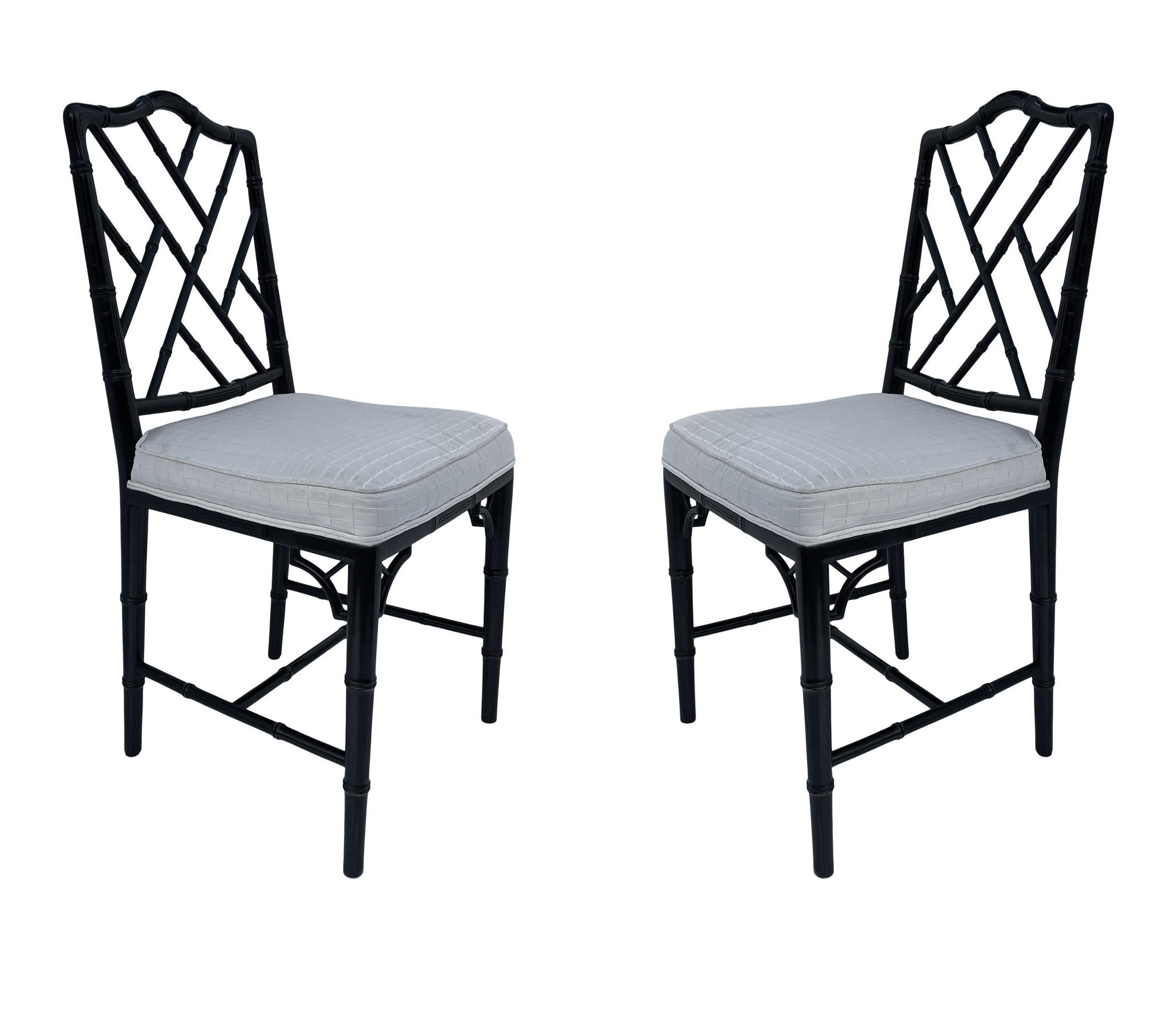 Chinese Chippendale Set of Six Hollywood Regency Faux Bamboo Chinoiserie Dining Chairs in Black