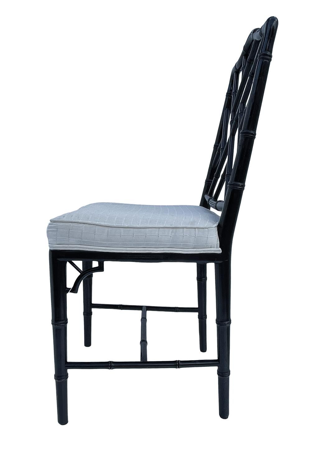 Set of Six Hollywood Regency Faux Bamboo Chinoiserie Dining Chairs in Black In Good Condition In Philadelphia, PA