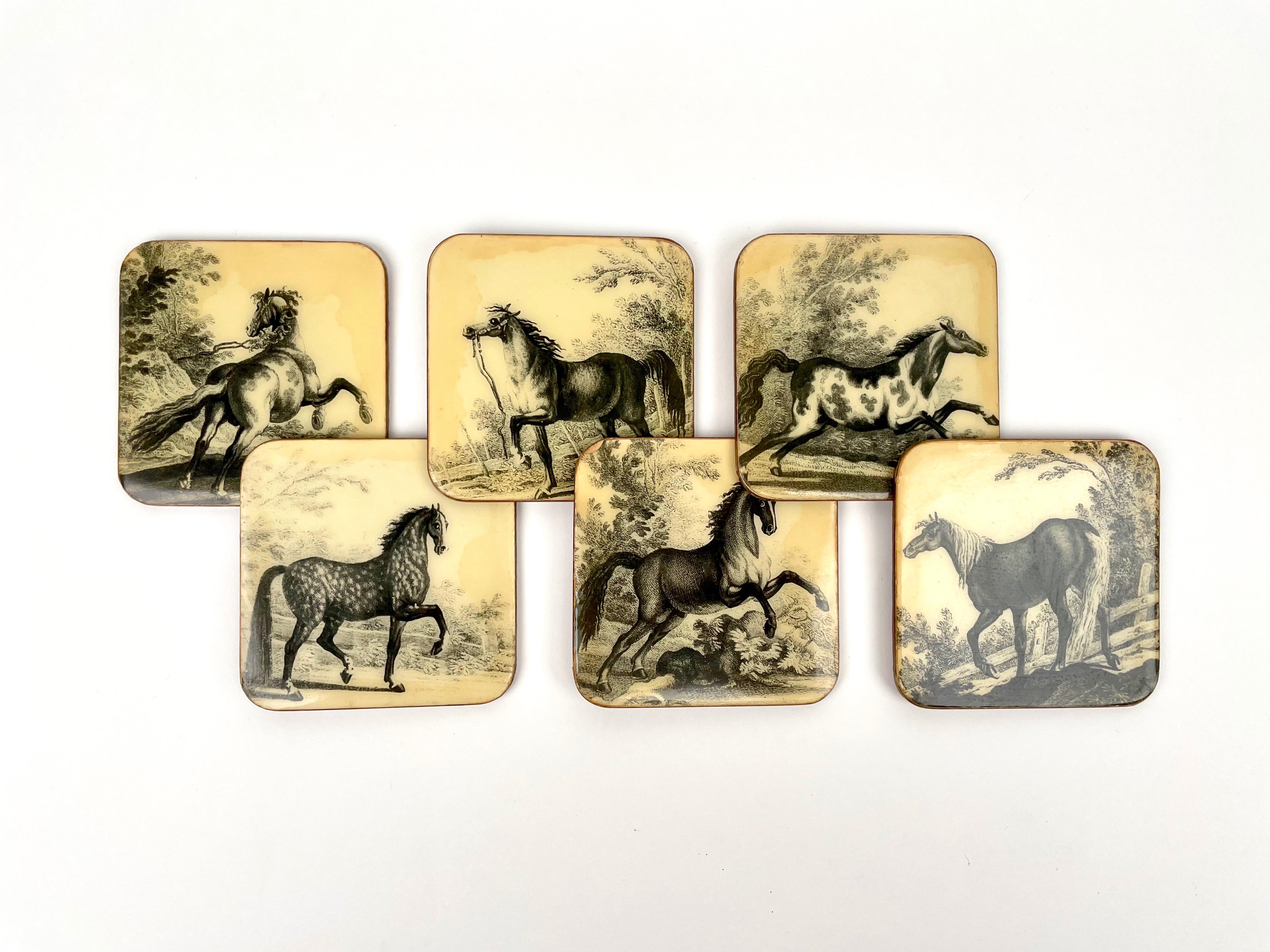 Set von sechs Pferdeuntersetzern aus lackiertem Holz, Italien, 1950er Jahre im Angebot 3