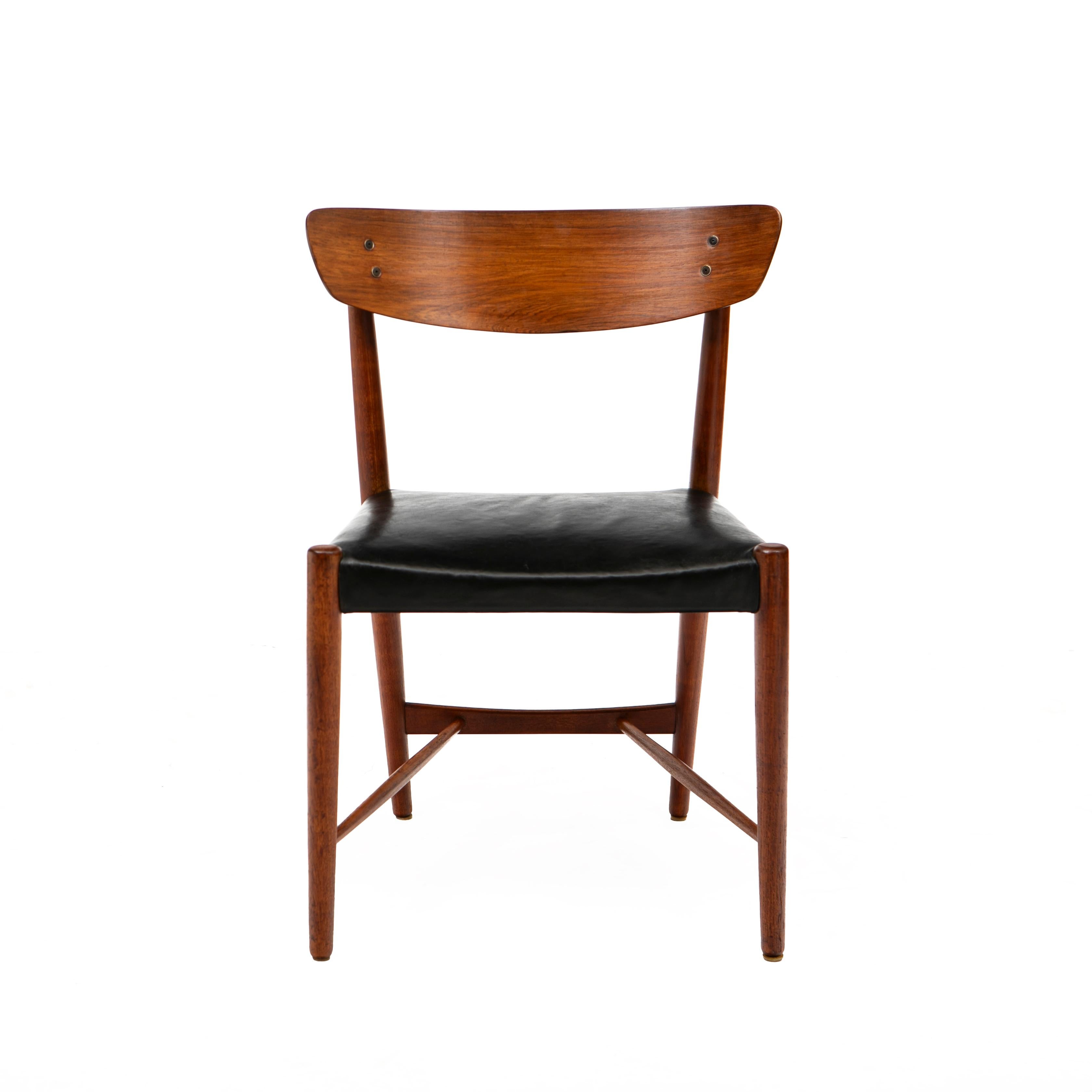 Danish Set of Six Ib Kofod-Larsen Dinning Chairs In Rio Rosewood For Sale