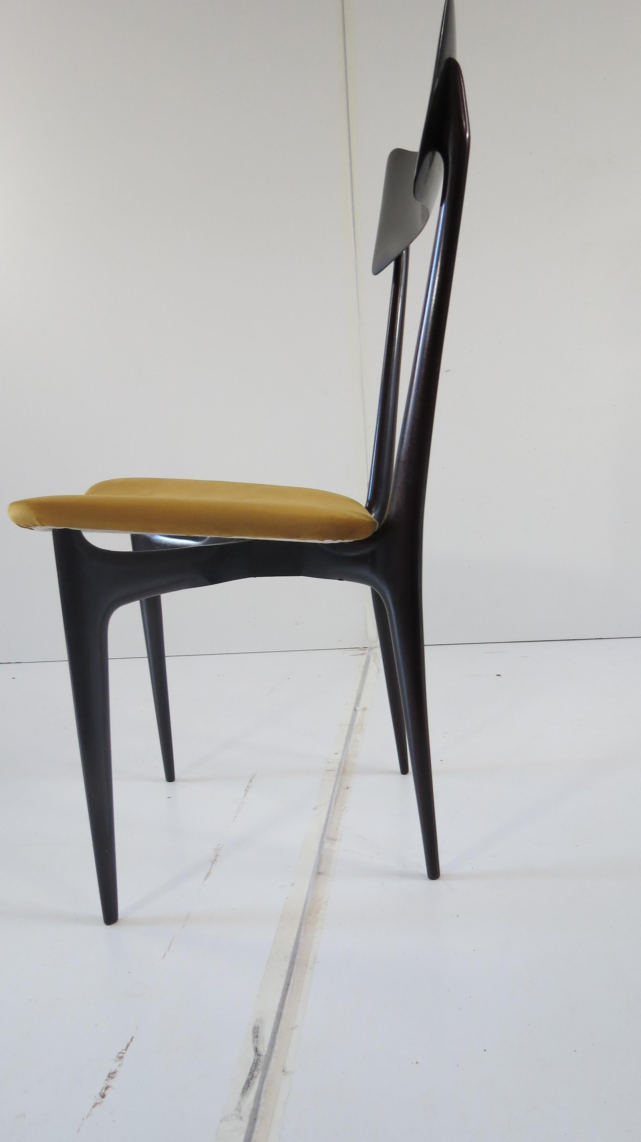 Set of Six Ico and Luisa Parisi Ebonized Dining Chairs by Ariberto Colombo, 1952 In Good Condition In Rome, IT