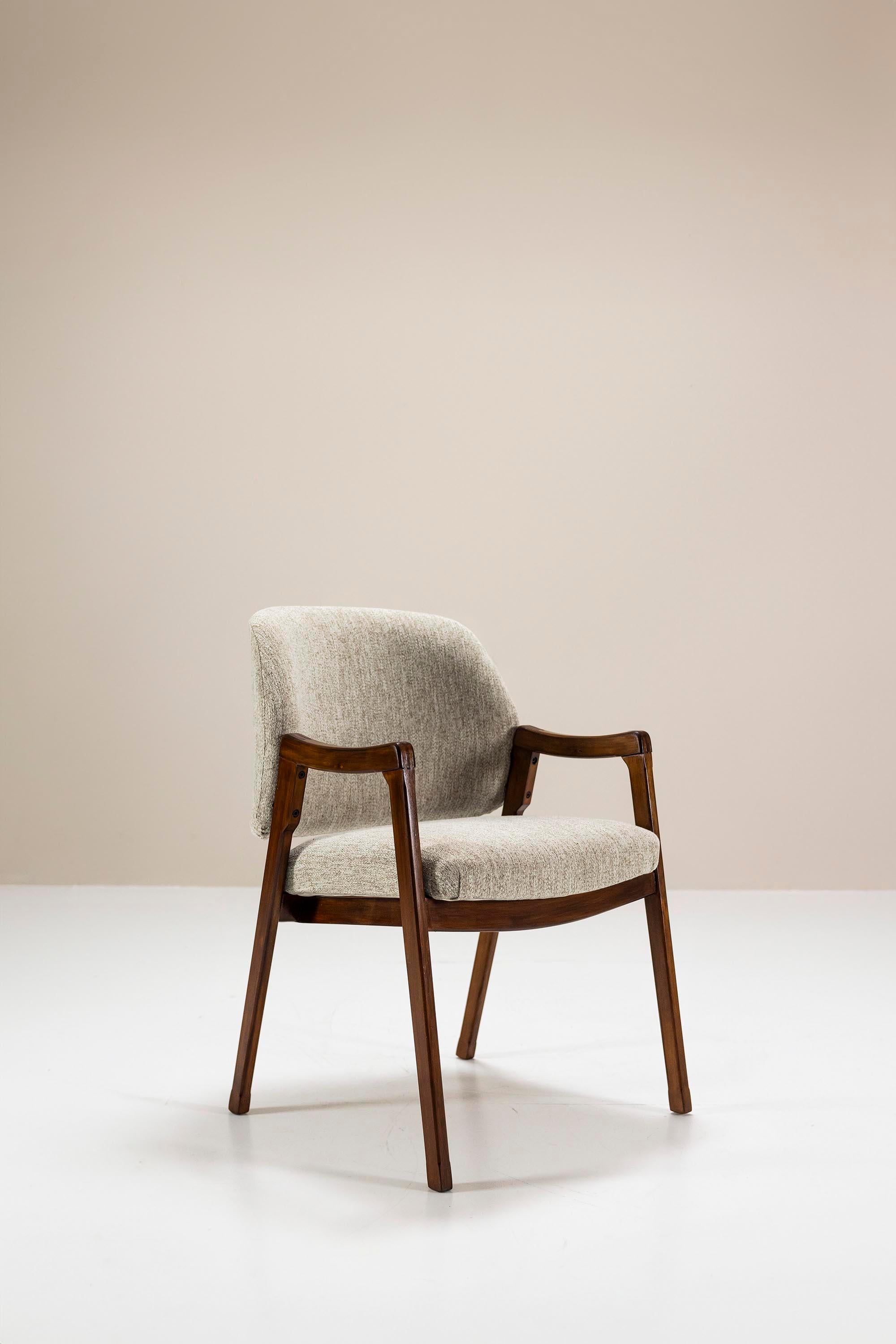 Satz von sechs Ico & Luisa Parisi Modell 814 Esszimmerstühlen für Cassina, Italien 1961 3