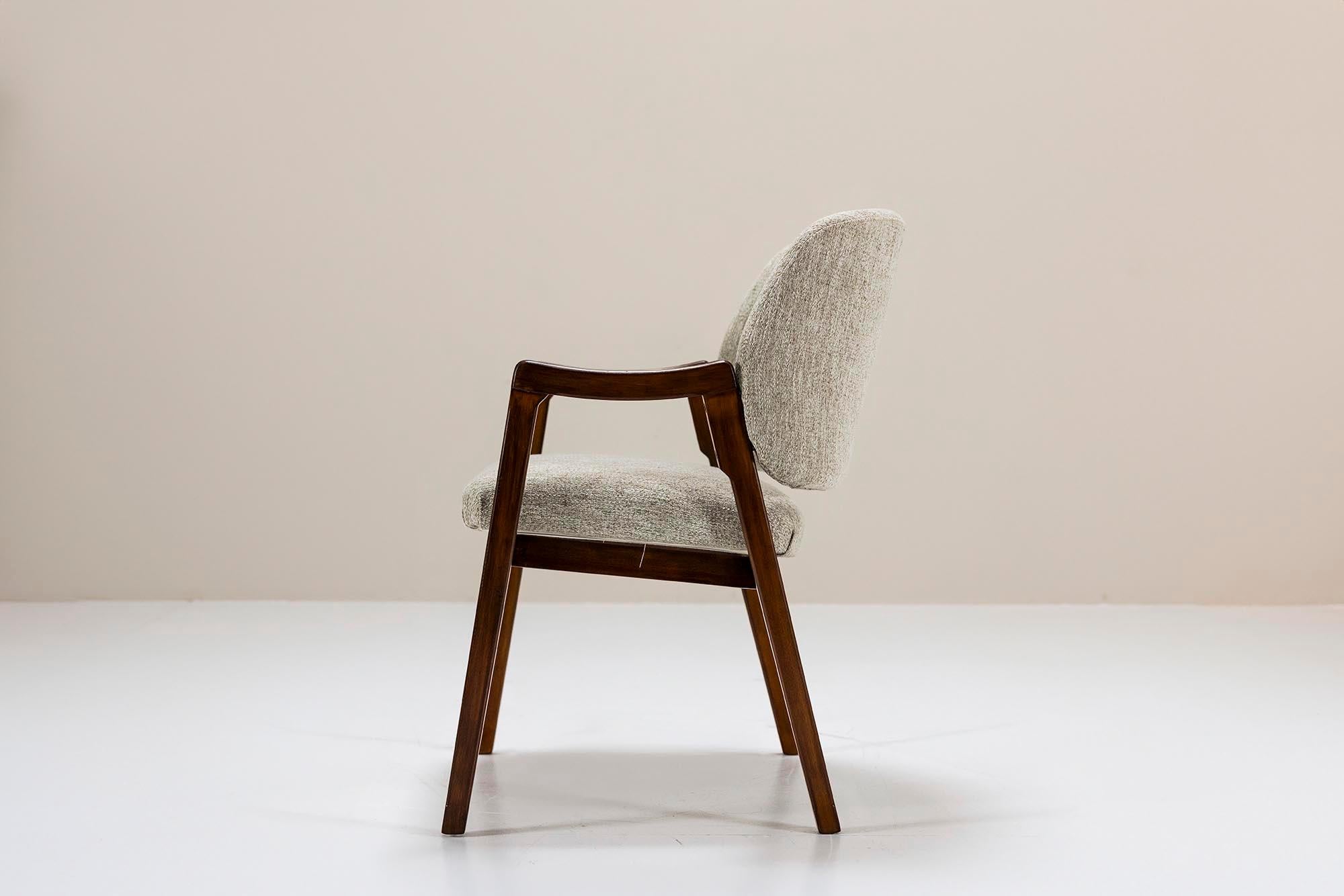 Satz von sechs Ico & Luisa Parisi Modell 814 Esszimmerstühlen für Cassina, Italien 1961 (Walnuss)