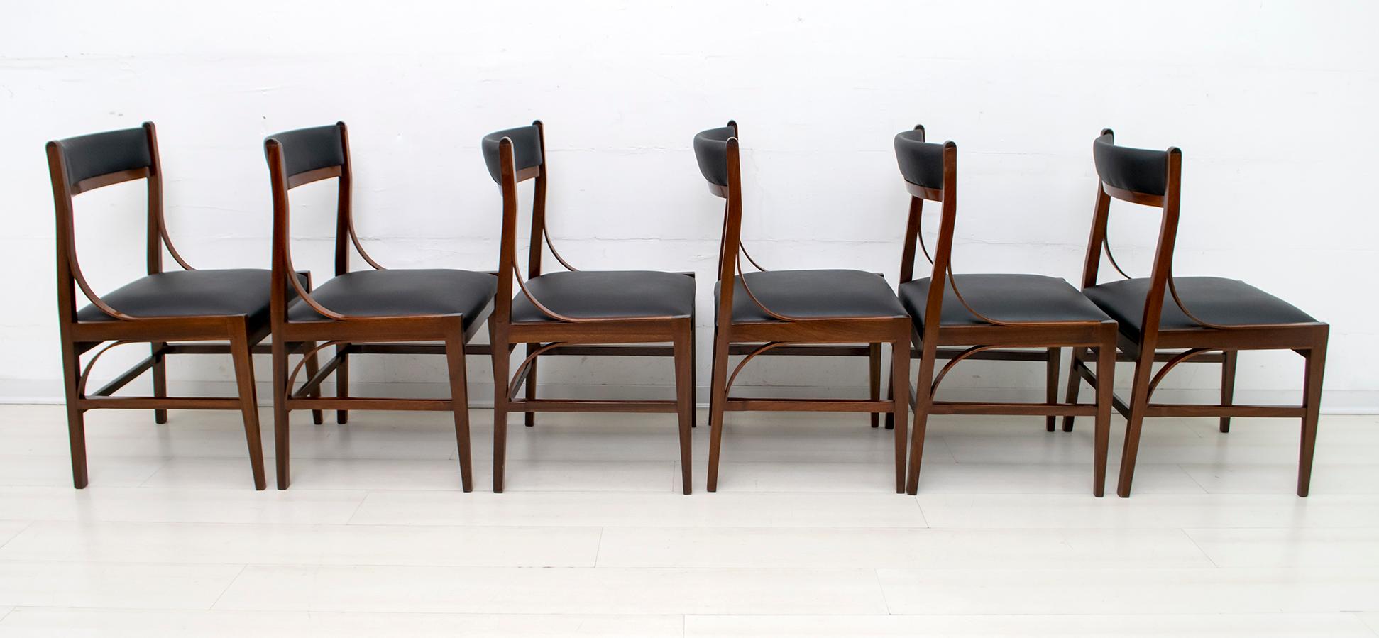Mid-Century Modern Ensemble de six chaises de salle à manger italiennes en acajou de style Ico Parisi, mi-siècle moderne, années 1960 en vente