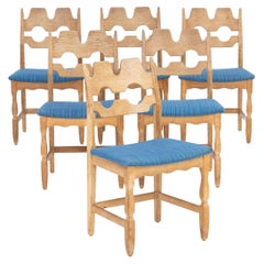 Juego de seis icónicas sillas de comedor Razorblade de roble tallado de Henry Kjærnulf años 60