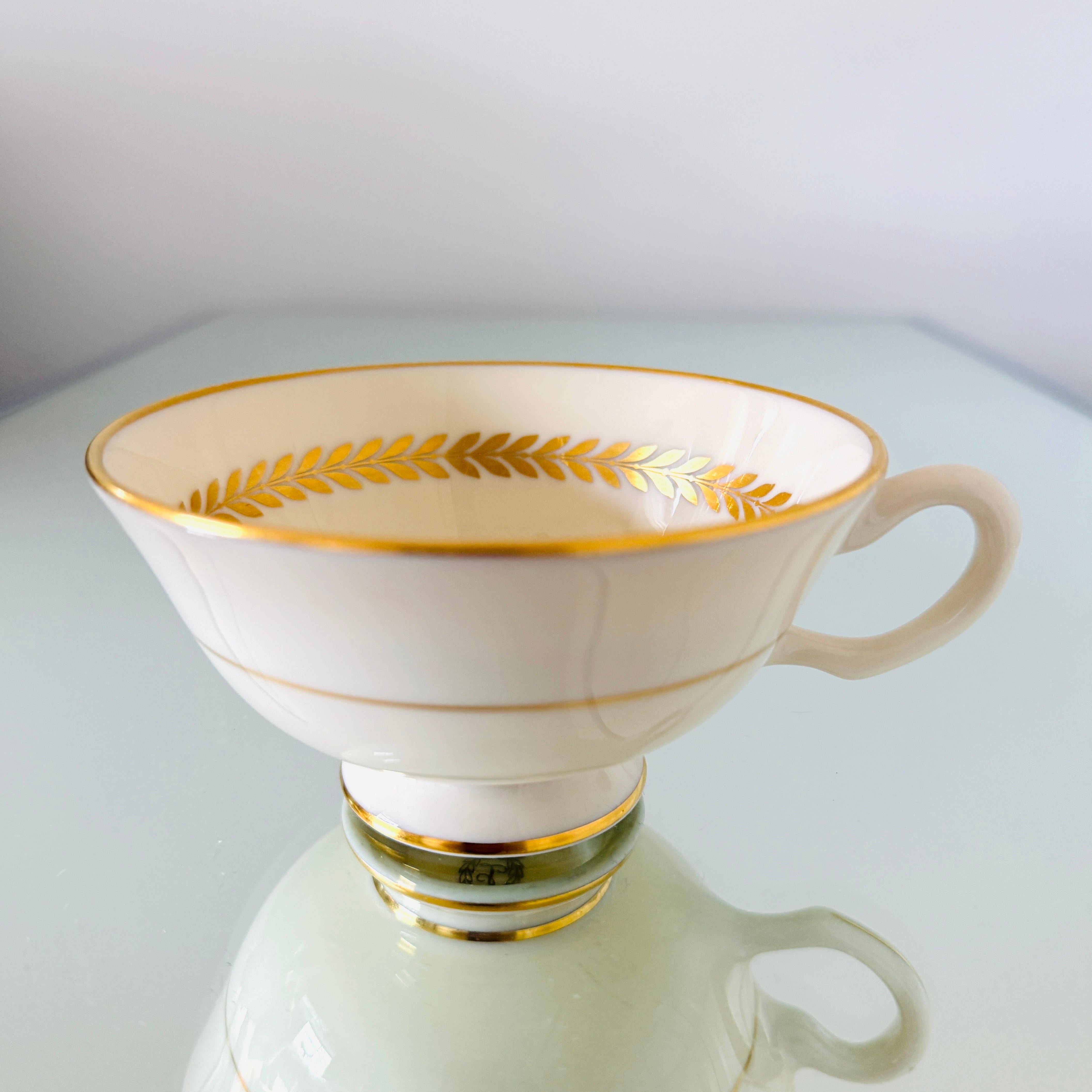 Ensemble de six tasses en porcelaine et feuille d'or Imperial par Lenox, c. 1975 en vente 1