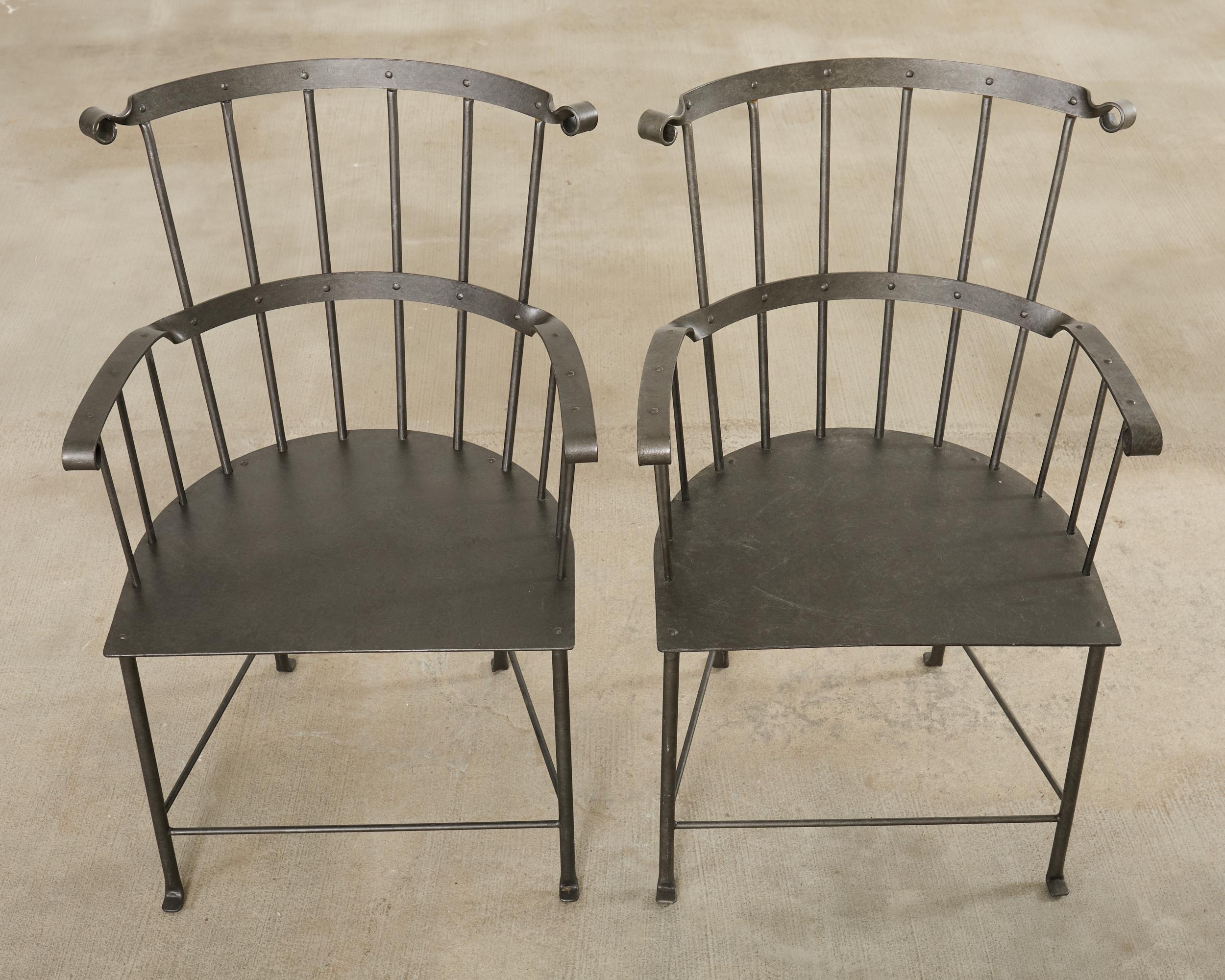 Set of Six Iron Windsor Chairs by Munder Skiles im Zustand „Gut“ im Angebot in Rio Vista, CA