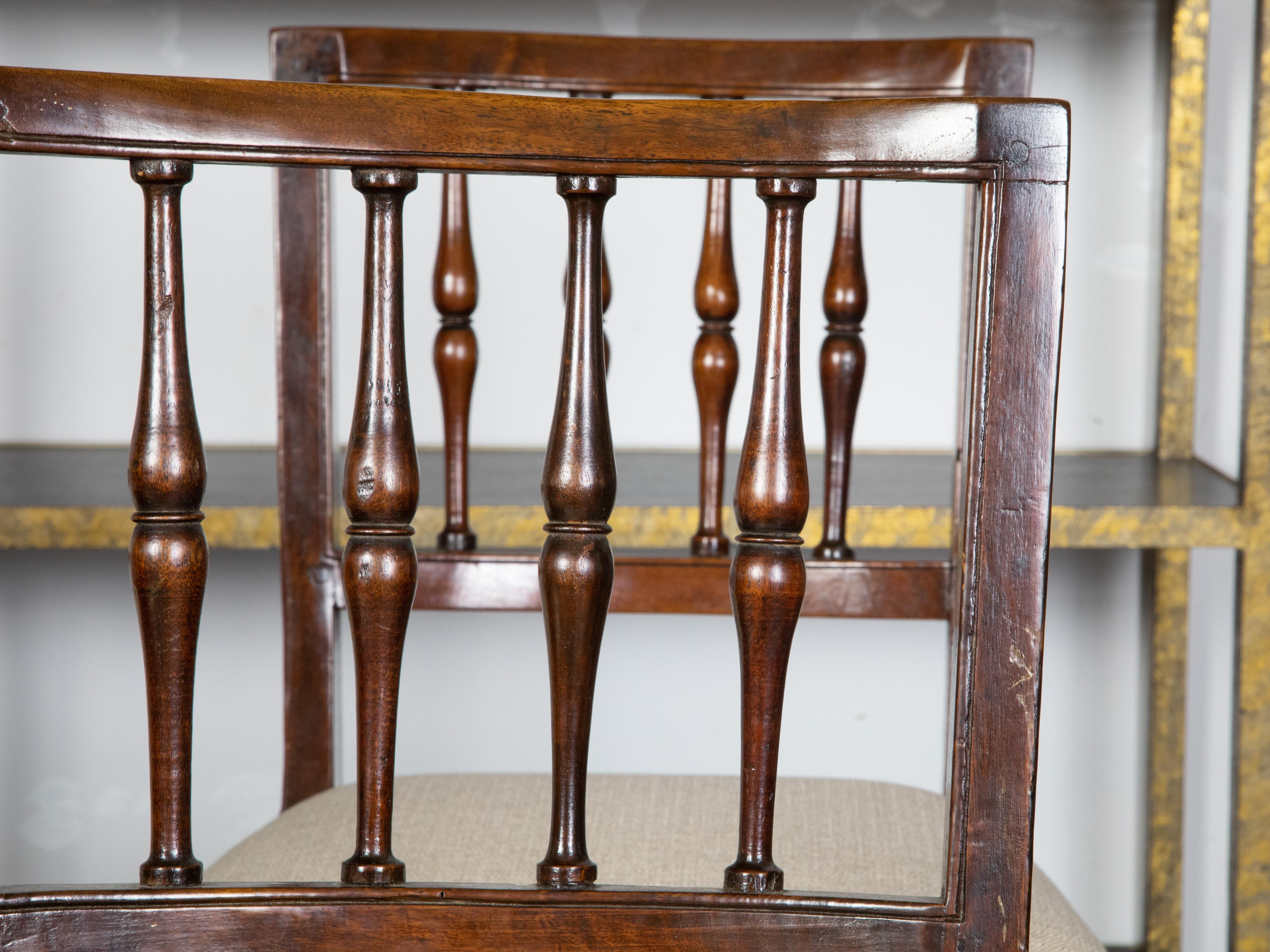 Turned Set of Six Italian 1800s Walnut Dining Room Chairs with Spindle Shaped Backs For Sale