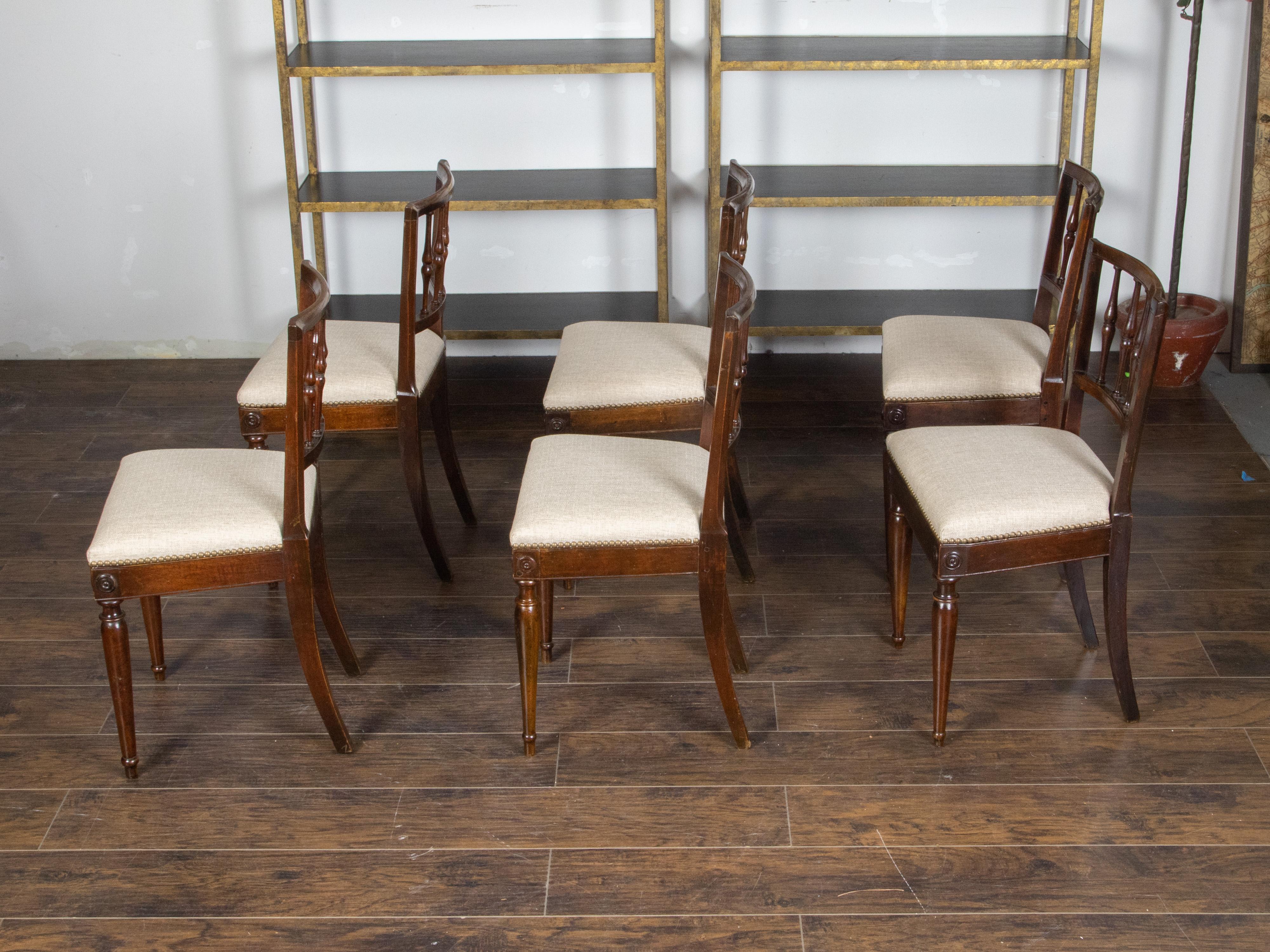 Set of Six Italian 1800s Walnut Dining Room Chairs with Spindle Shaped Backs For Sale 2