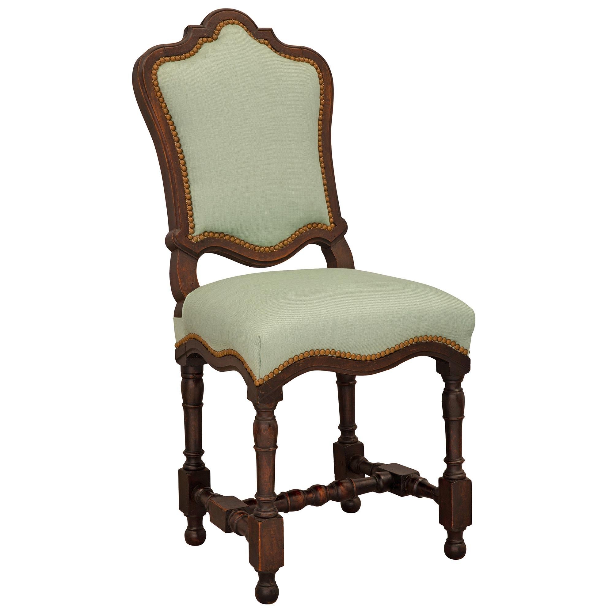 Set of Six Italian 18th Century Louis XIV Period Walnut Dining Chairs In Good Condition For Sale In West Palm Beach, FL