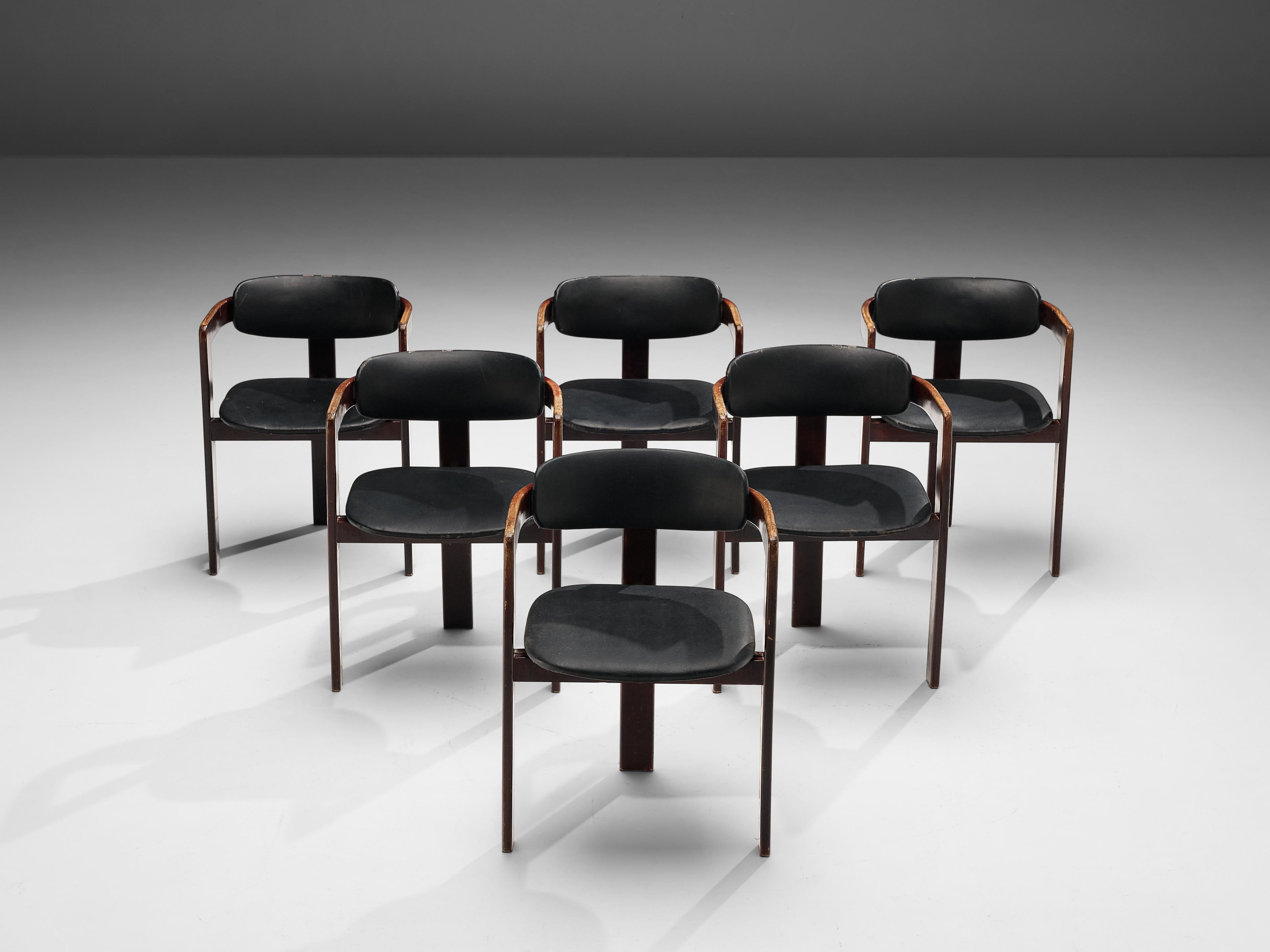Ensemble de six fauteuils italiens avec cadres en bois cintré 7