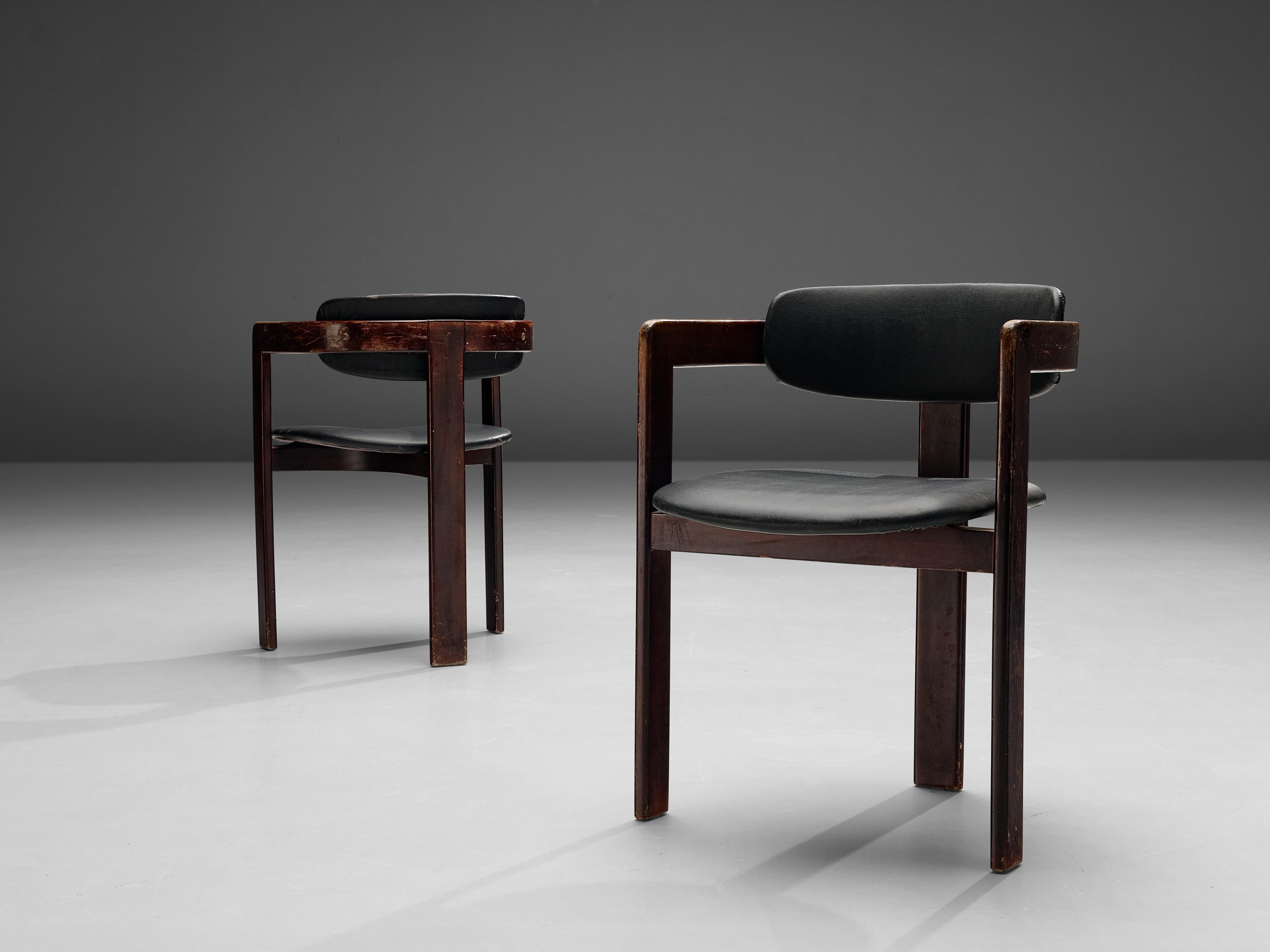 Bois Ensemble de six fauteuils italiens avec cadres en bois cintré