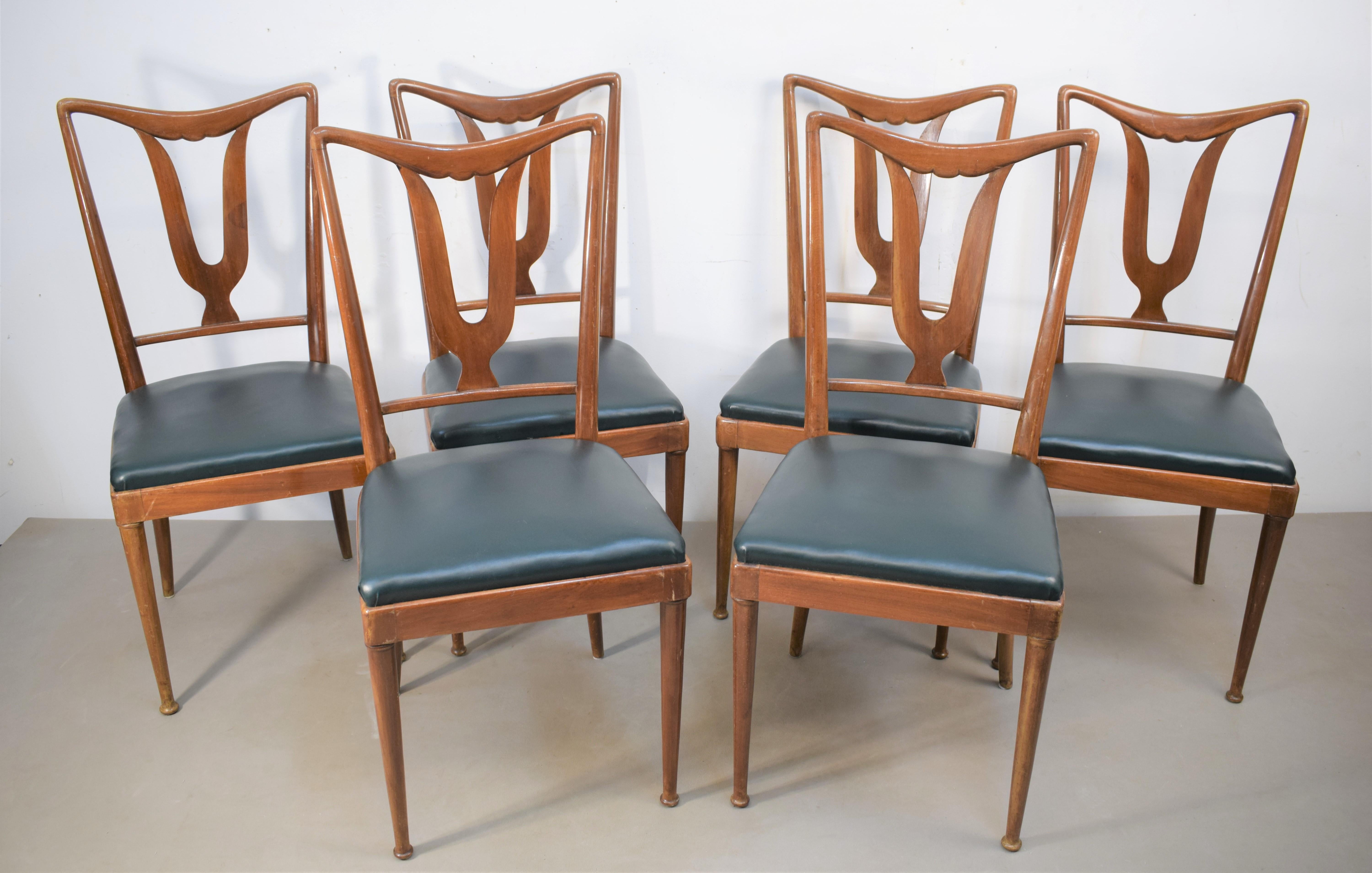 Set of six Italian chairs, 1950s.
Dimensions: H= 98 cm; W= 45 cm; D=50 cm; H S=48 cm.