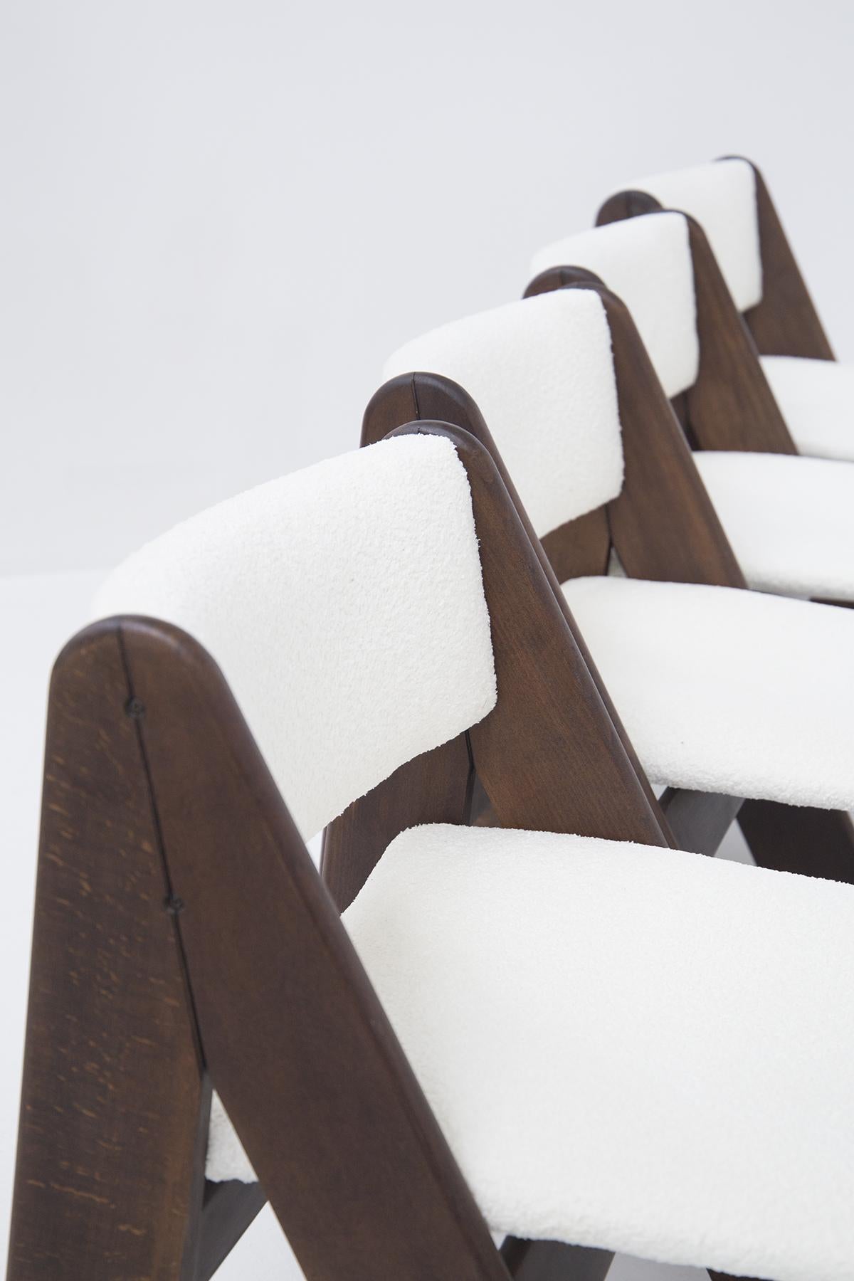 Set Of six Italian chairs by Gigi Sabadin for Stilwood in white bouclè 5